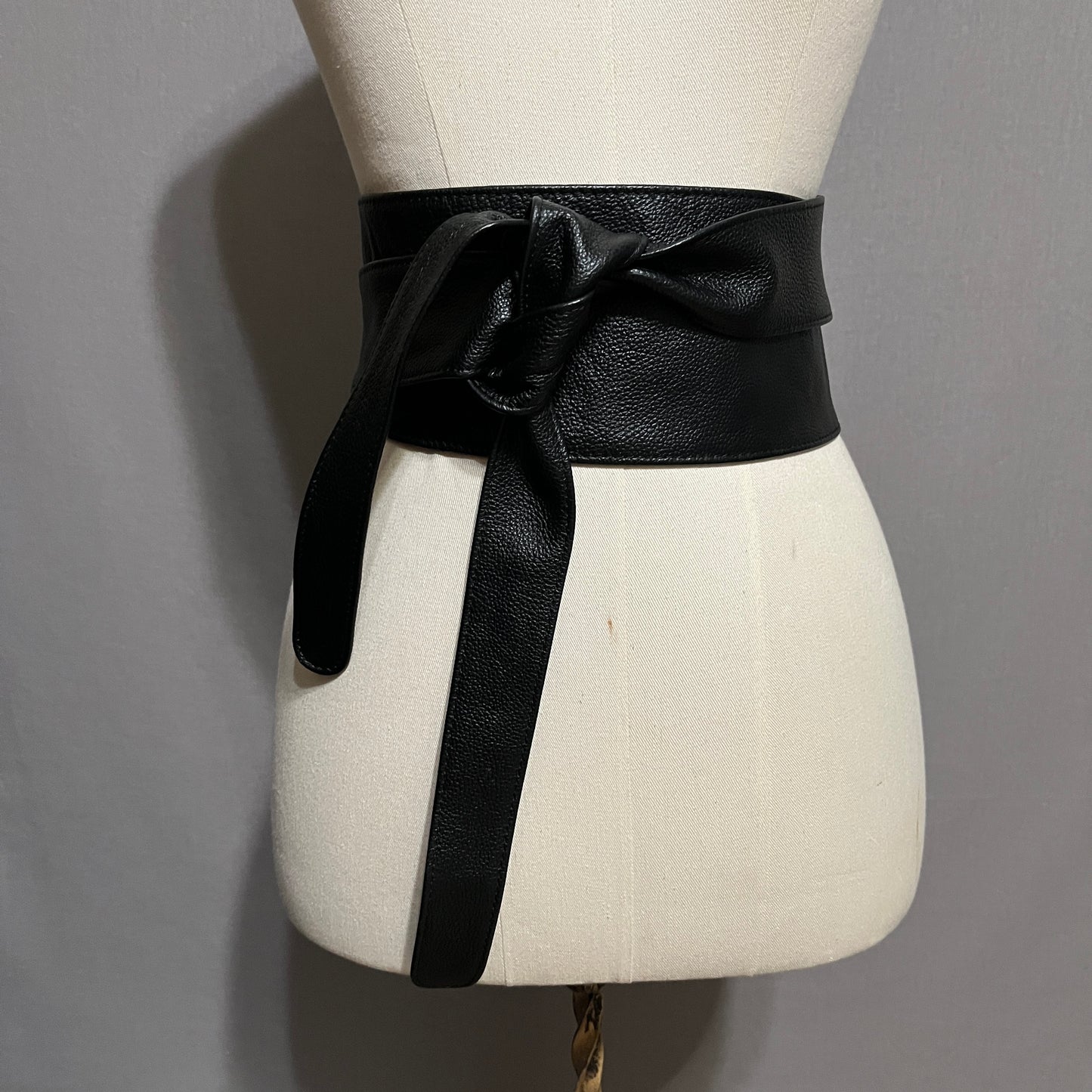 Black Wrap Textured Belt