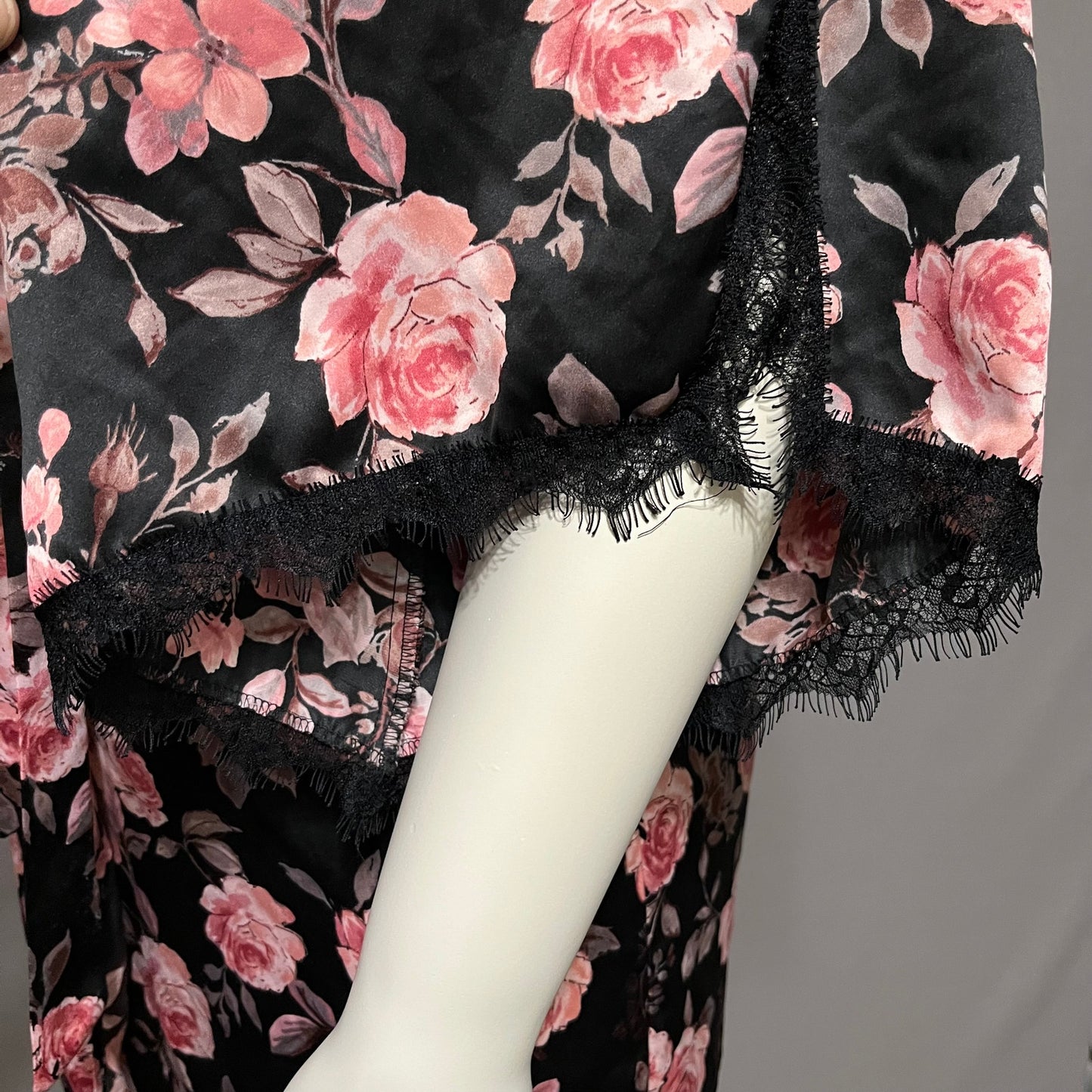 Secret Treasure Black Floral With Lace Robe Sz-XL/1X