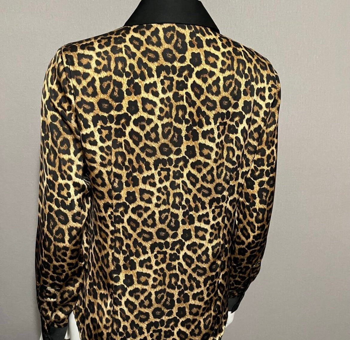 Michael Kors Cheetah Print Satin Blouse Sz- Medium Petite
