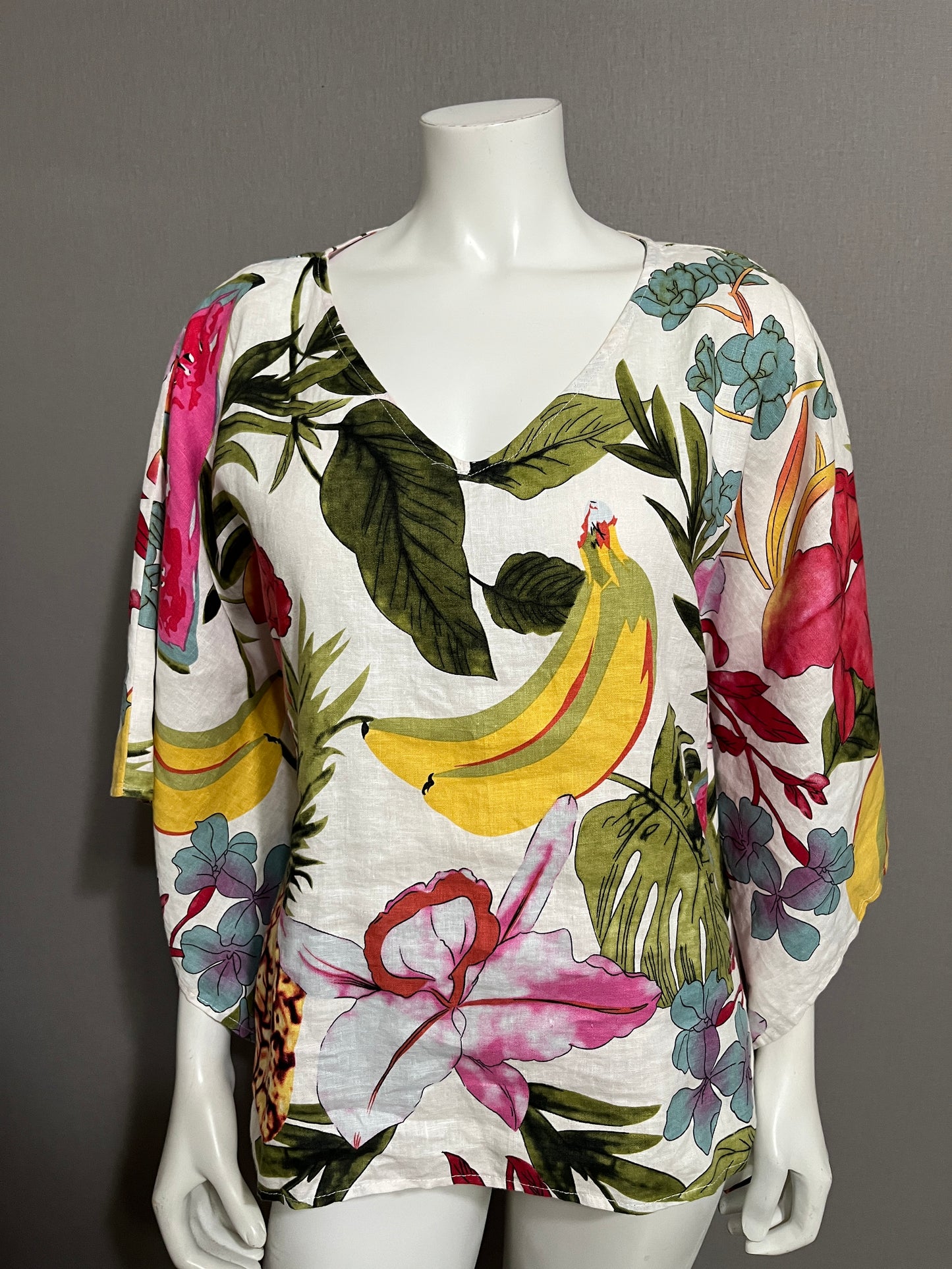 Peck & Peck Linen Fruit Poncho Sz-Small