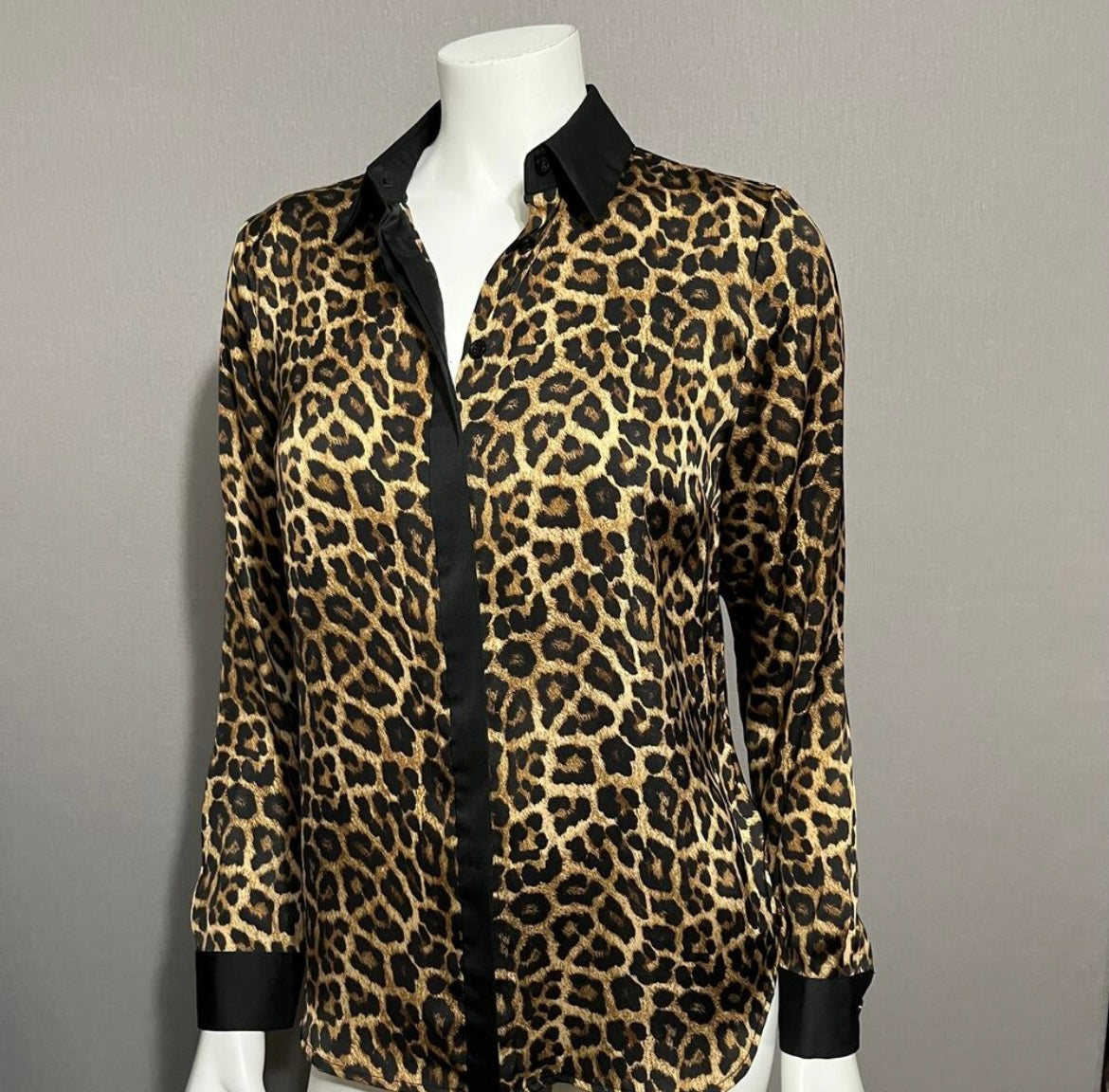 Michael Kors Cheetah Print Satin Blouse Sz- Medium Petite