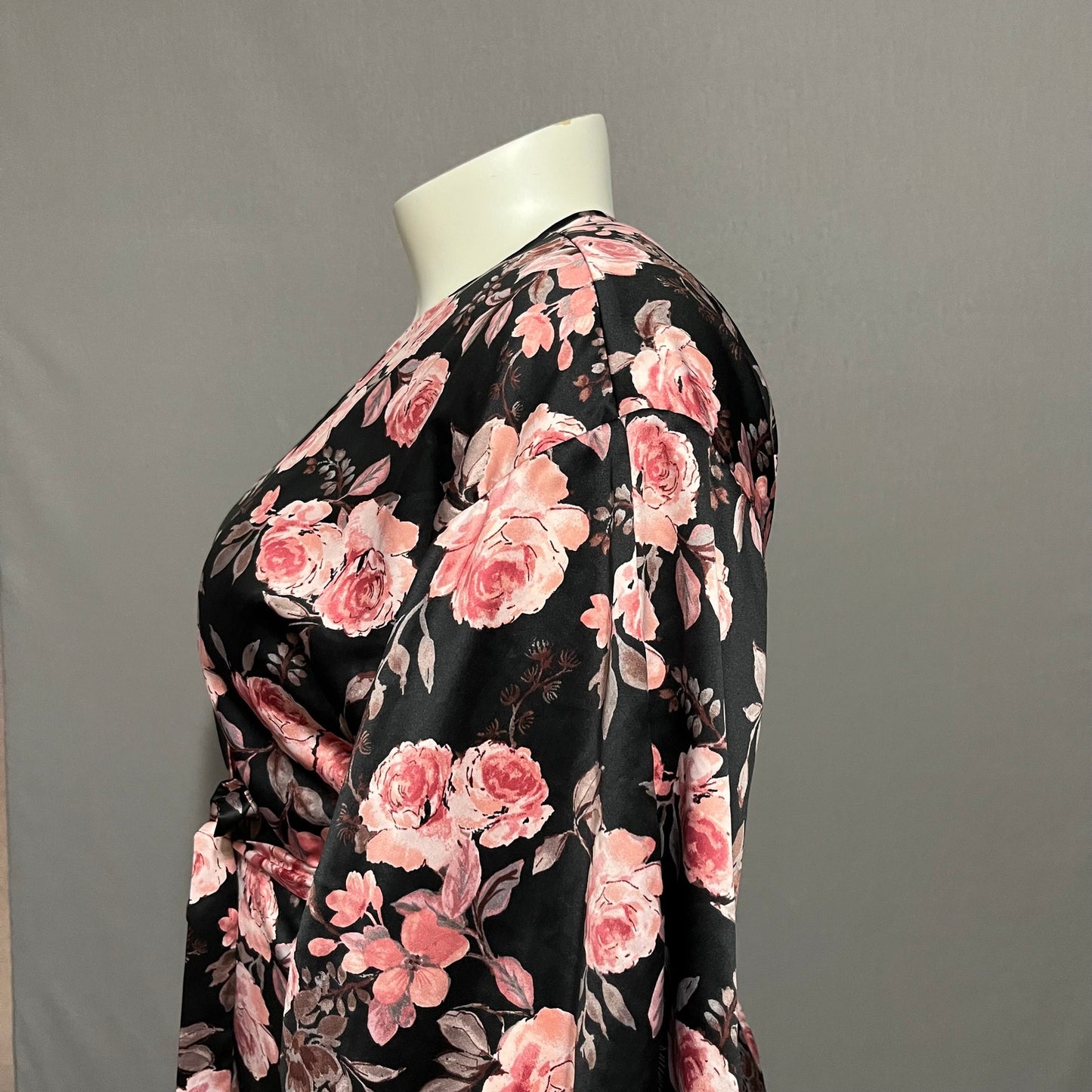 Secret Treasure Black Floral With Lace Robe Sz-XL/1X