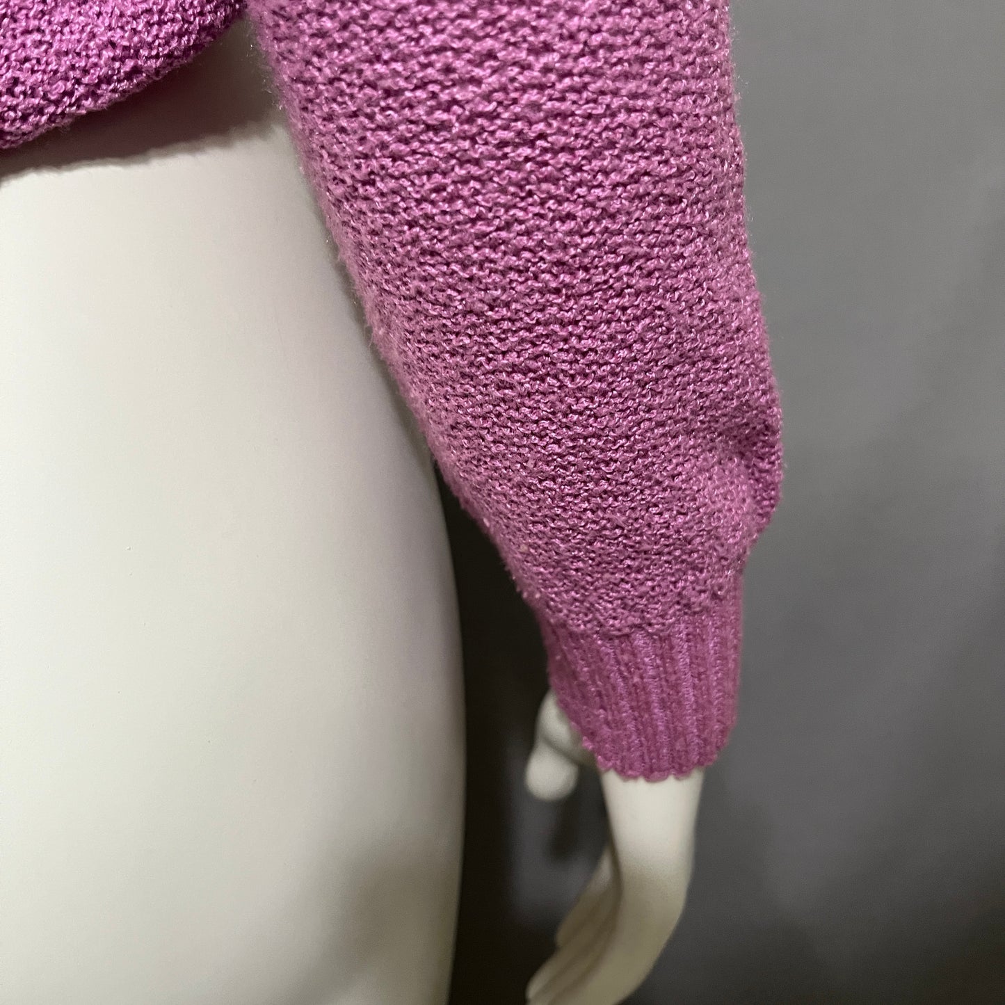 Vintage America Women's V-Neck Sweater in Pink