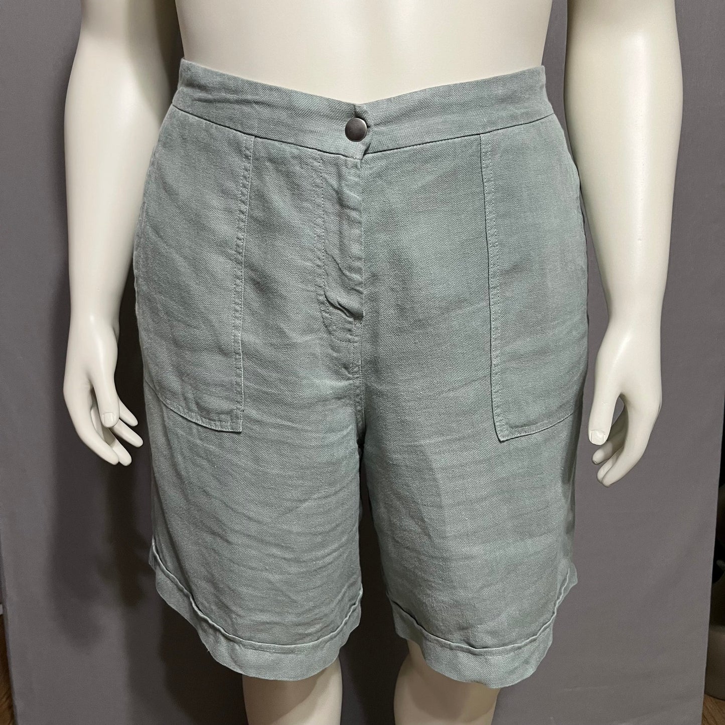 Poetry Sage Green Casual Fit 100% Linen Walking Shorts Sz-14