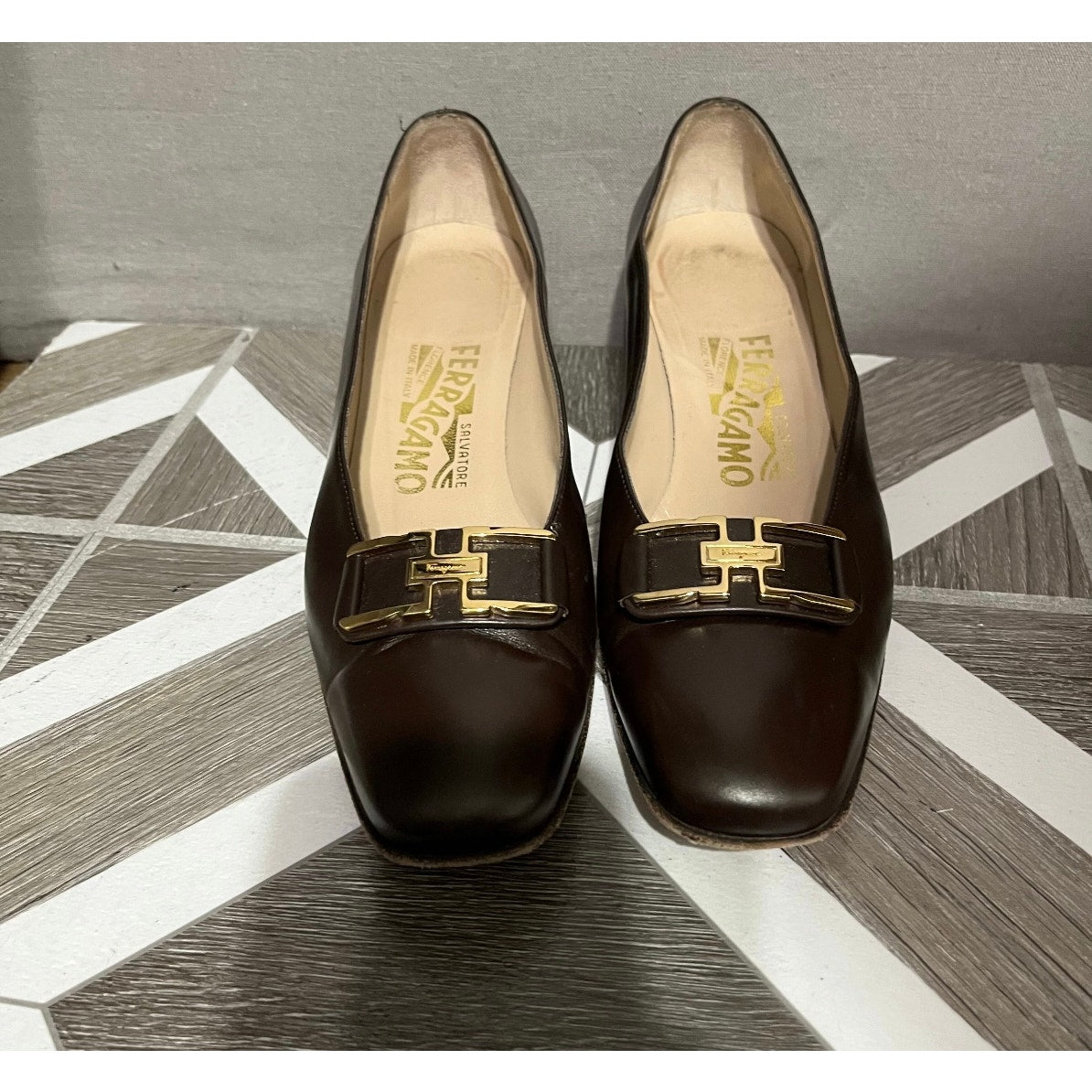 Salvatore Ferragamo Brown Leather Loafers With Gold Buckle Block Heel Sz-6 1/2