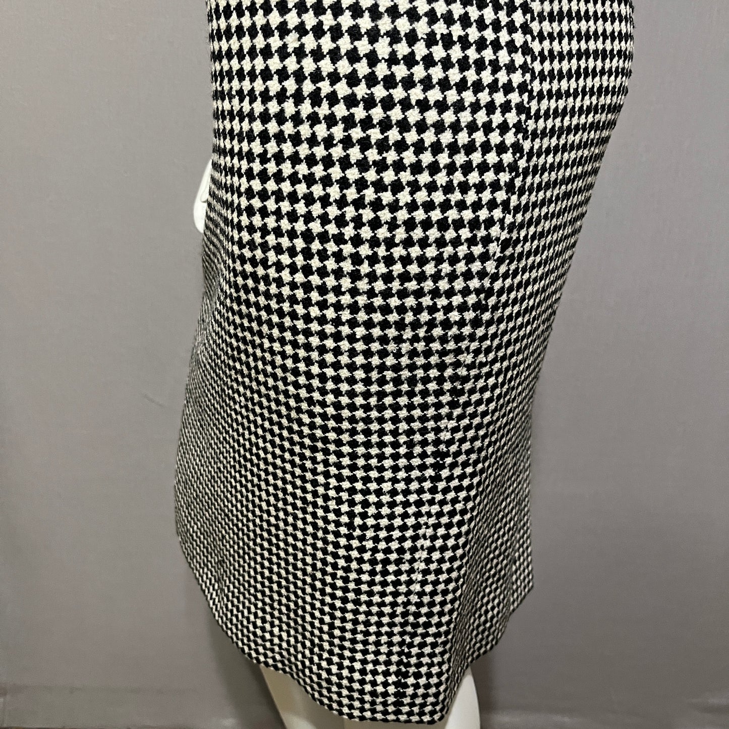 Carlisle Houndstooth Pencil Knee Length Wool Skirt Sz-6