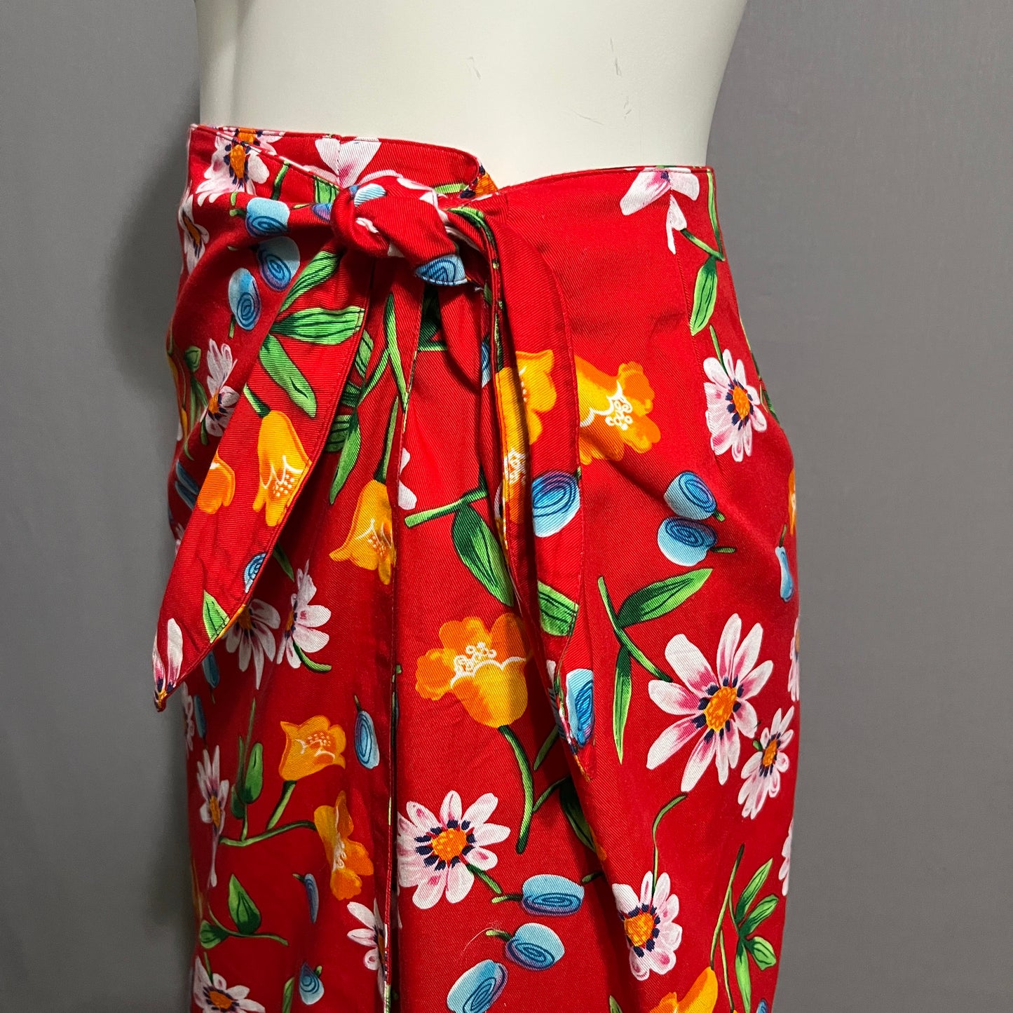 Vibrant Floral Red Sarong Wrap for Women