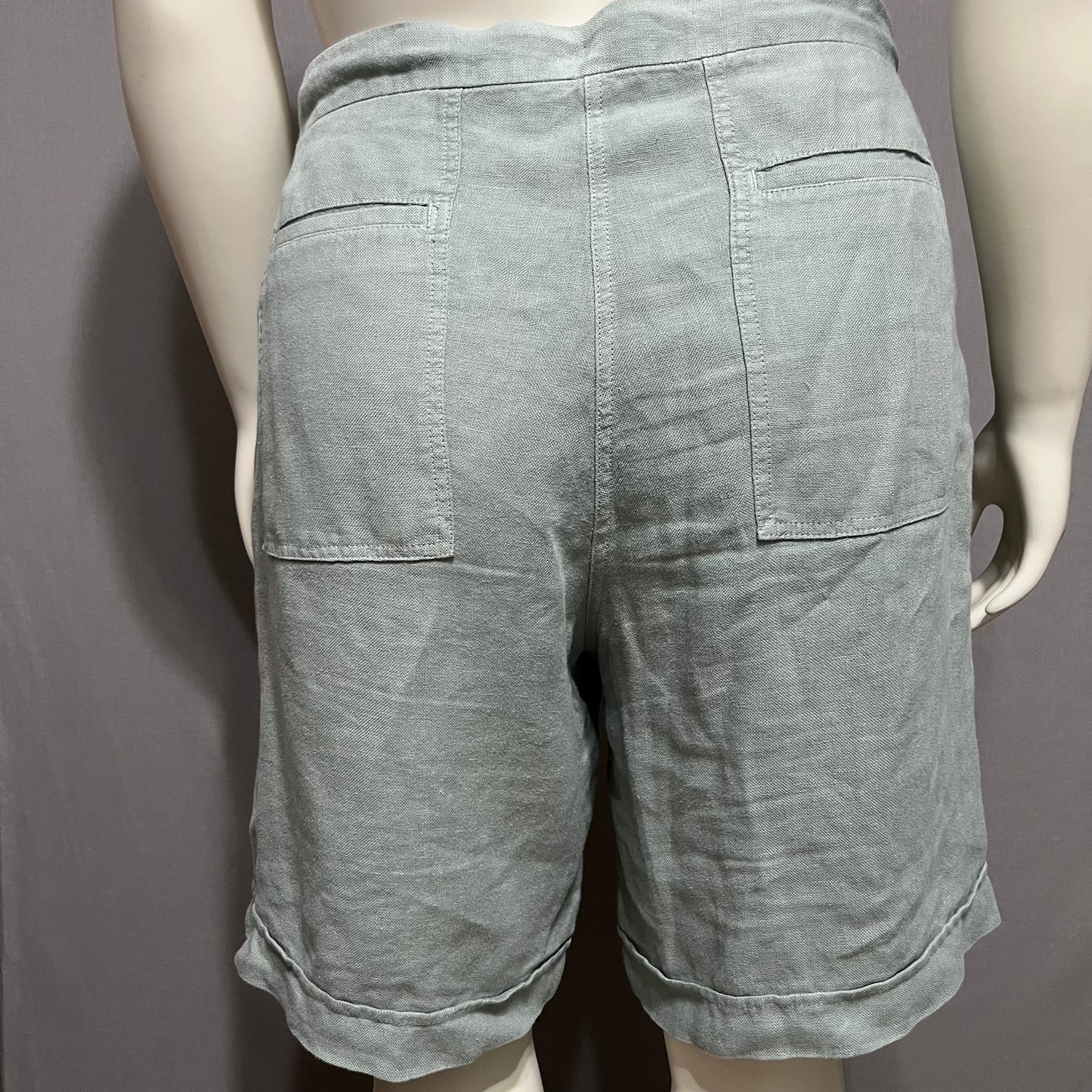 Poetry Sage Green Casual Fit 100% Linen Walking Shorts Sz-14