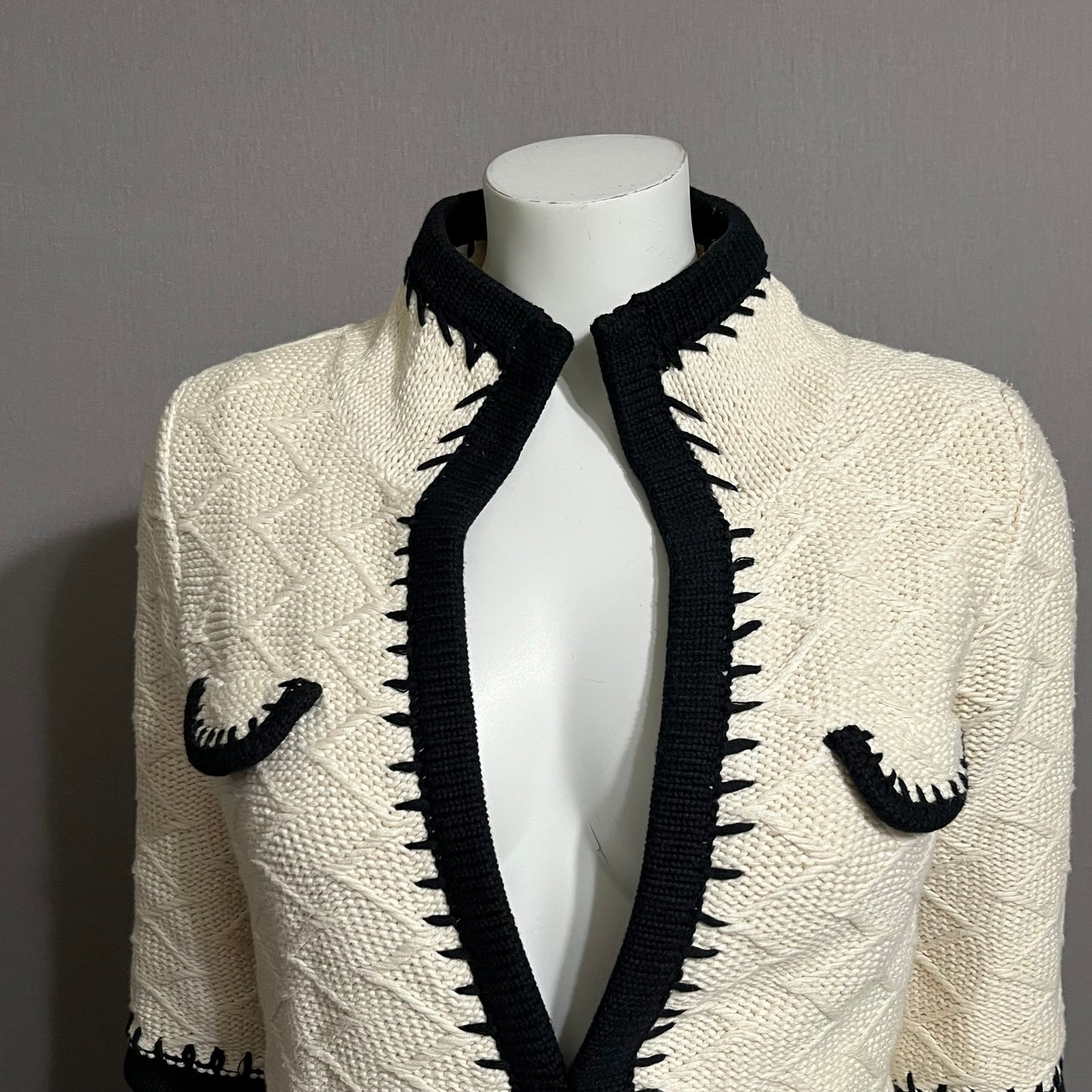 Cabi Textured Cream & Navy Sweater Sz-Small