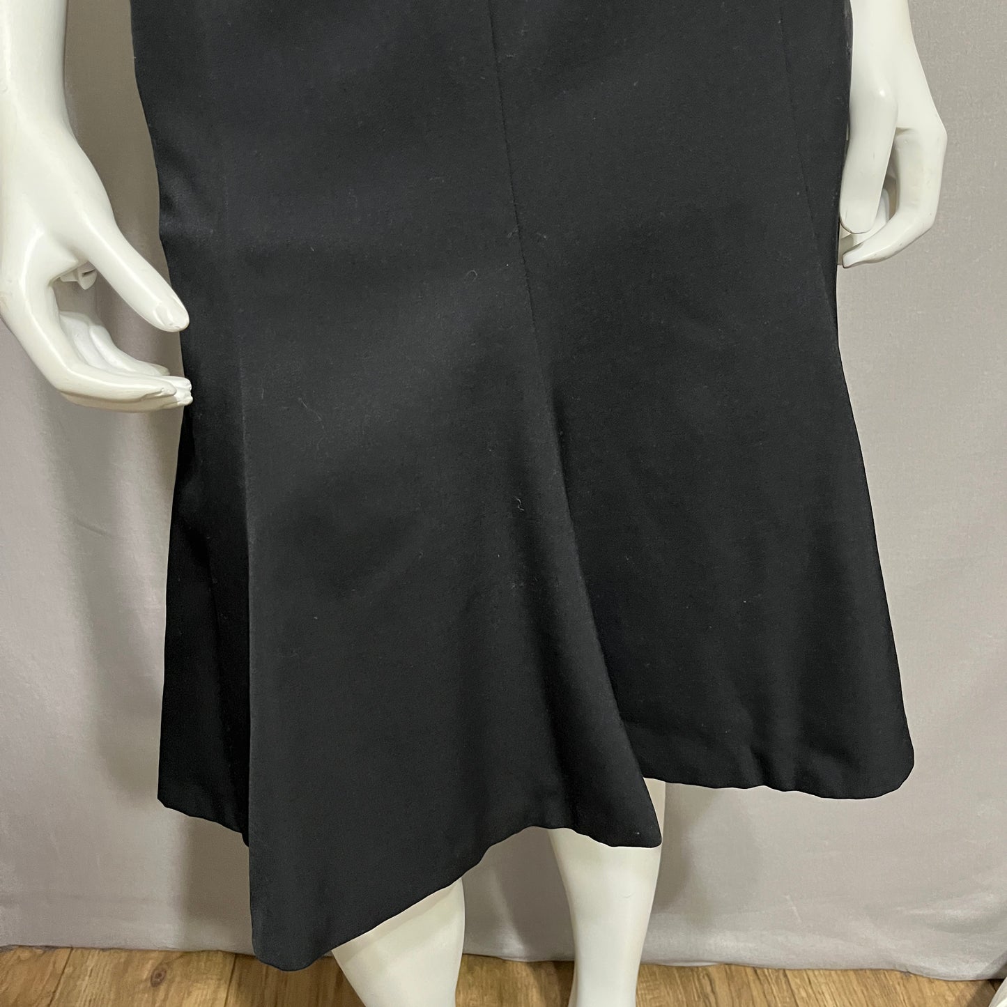 Liz Claiborne Black Wool Trumpet Skirt Sz-6