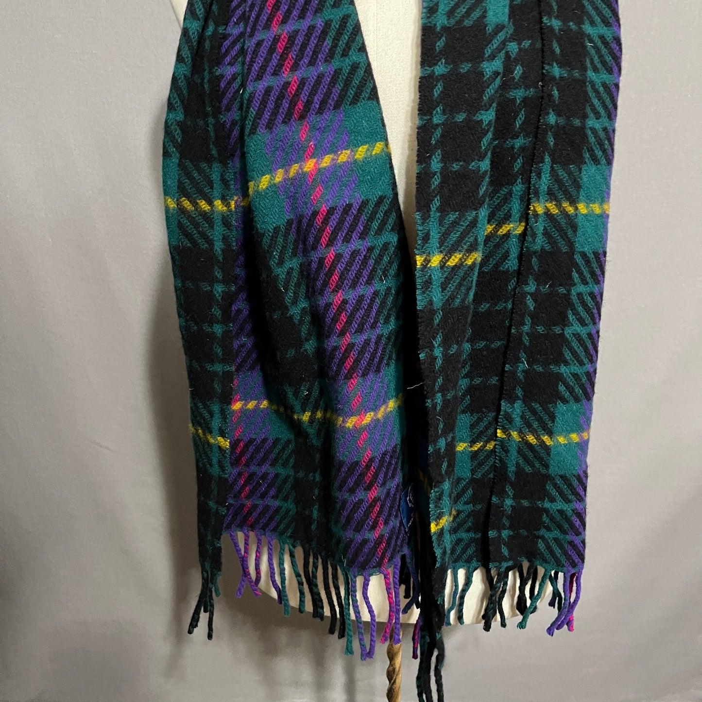 Vintage Gap Green Plaid 100% Lambswool Unisex Italy Scarf