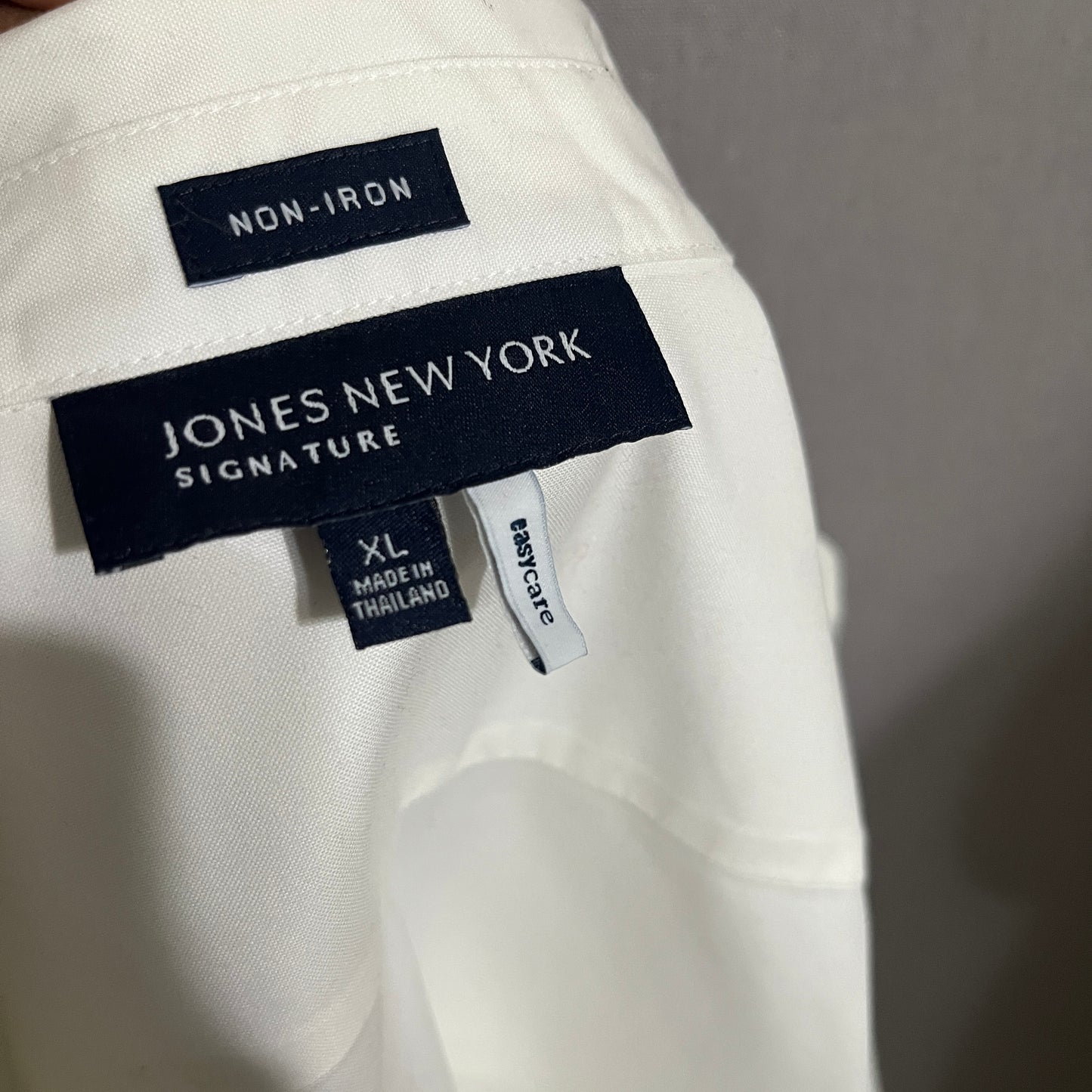 Jones New York Signature Cream Non-Iron Shirt XL