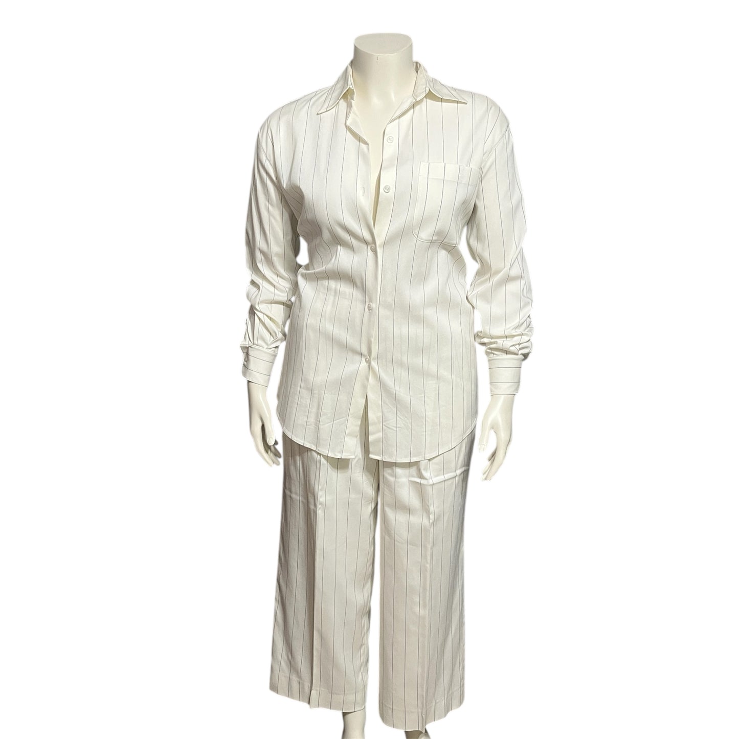 Ellen Tracy White and Black Pinstriped 2 pc Pant Set Sz-Large