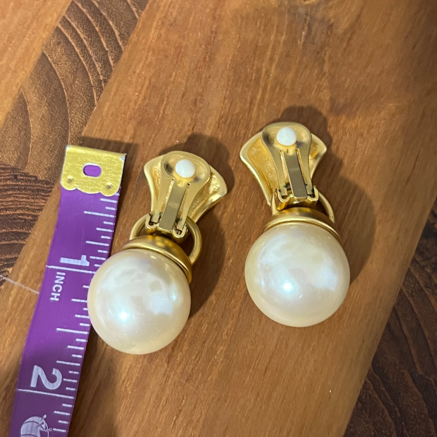 Vintage Door Knocker’s Gold and Cream Pearl Clip On Earrings