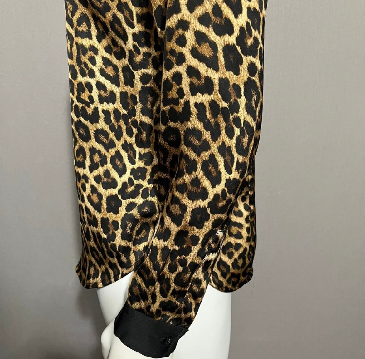 Michael Kors Cheetah Print Satin Blouse Sz- Medium Petite