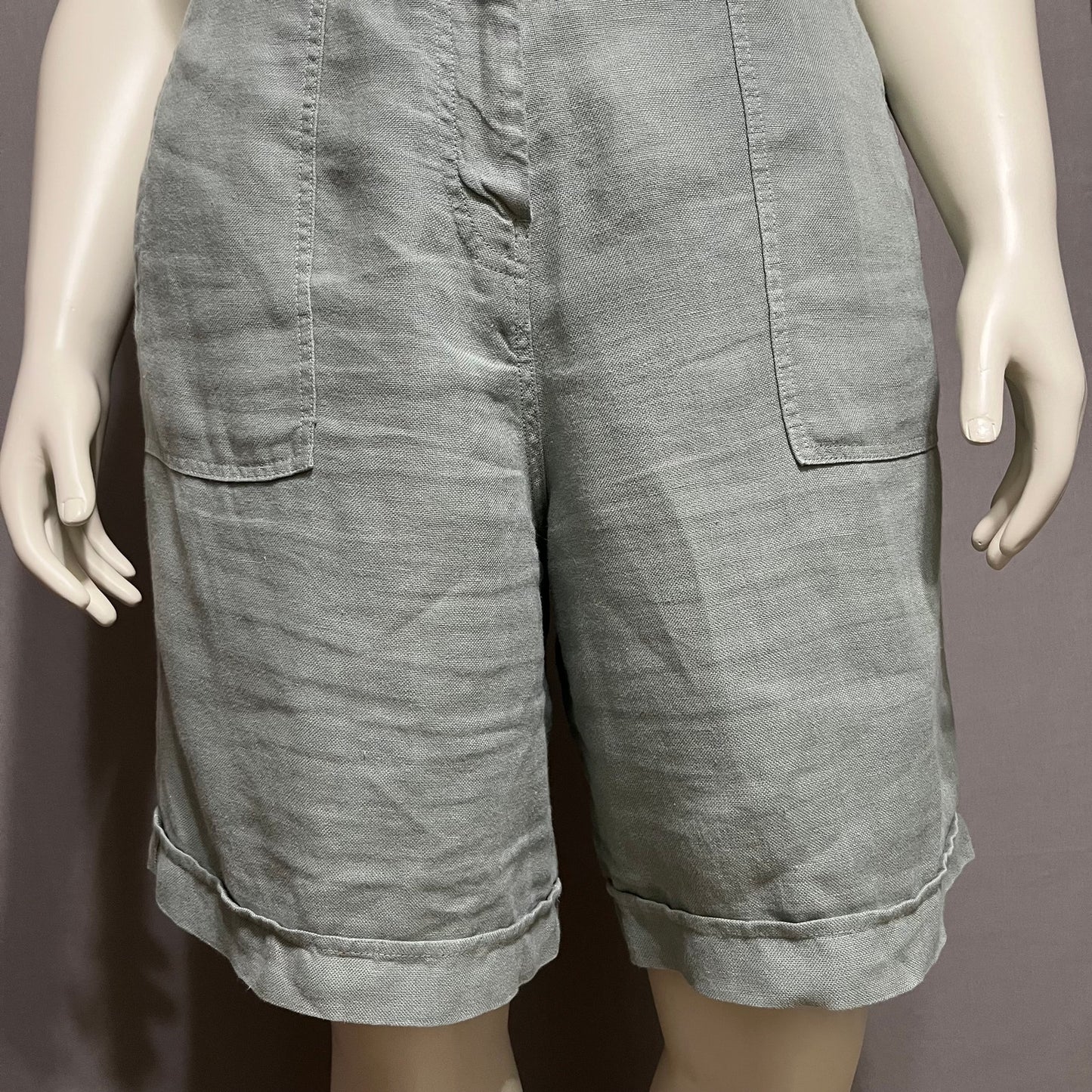 Poetry Sage Green Casual Fit 100% Linen Walking Shorts Sz-14