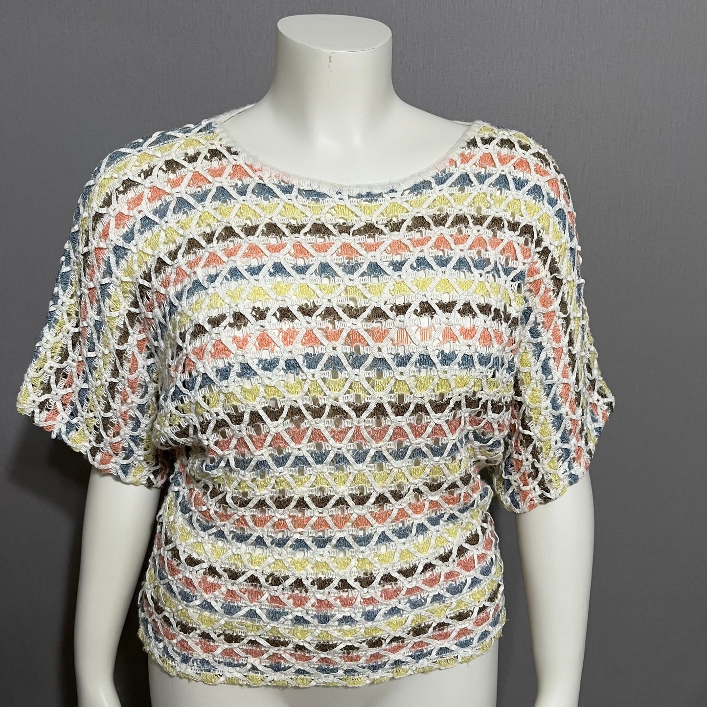 Bonnie & Bill Pastel Colored Open Knit Short Sleeve Sweater Sz-Medium