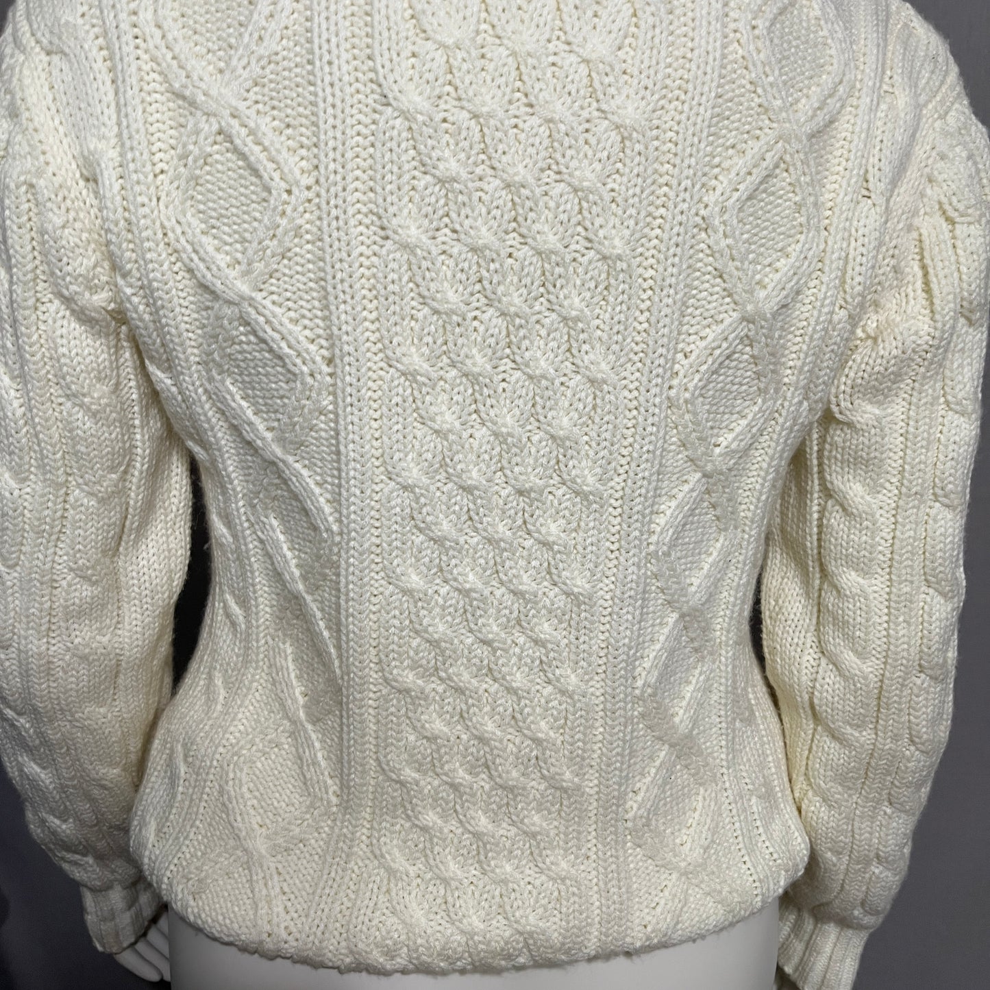 Chic Cable Knit Sweater in Cream