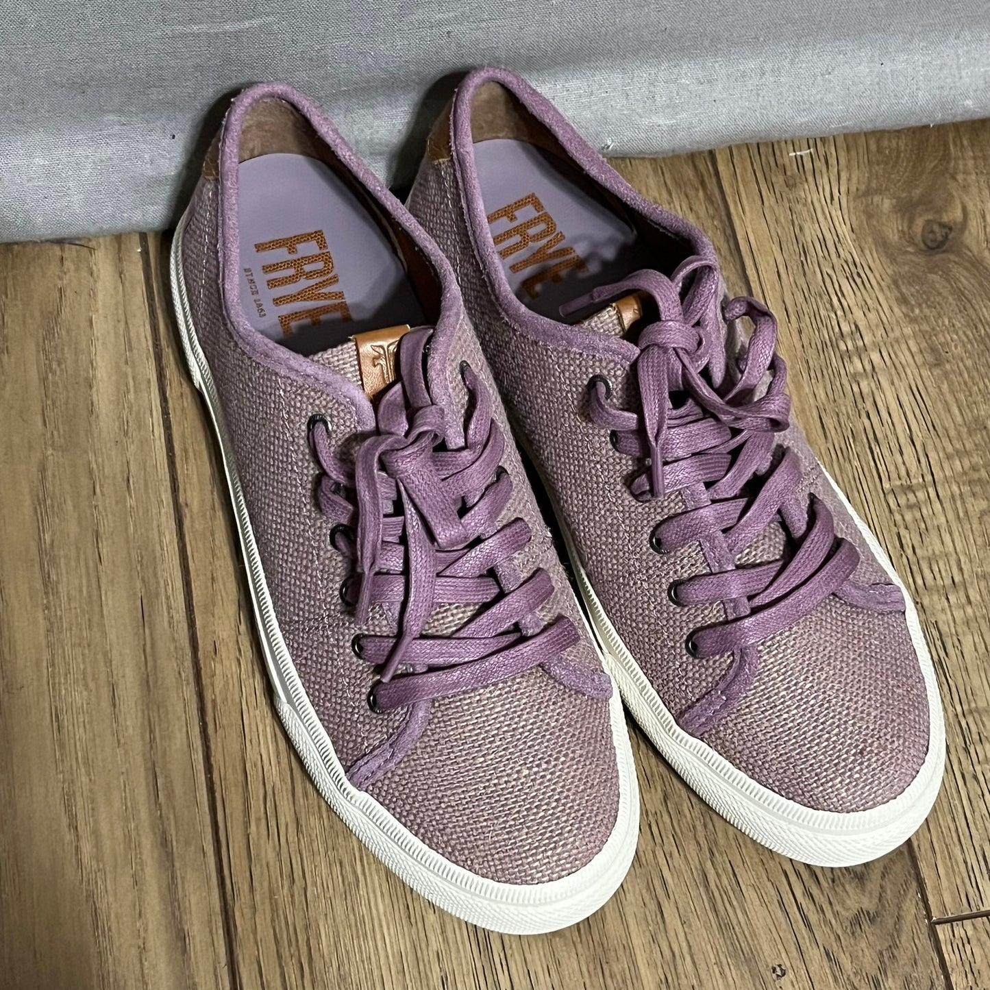 Frye Gia Canvas Low Lace Lilac Multi Sneakers Sz-8