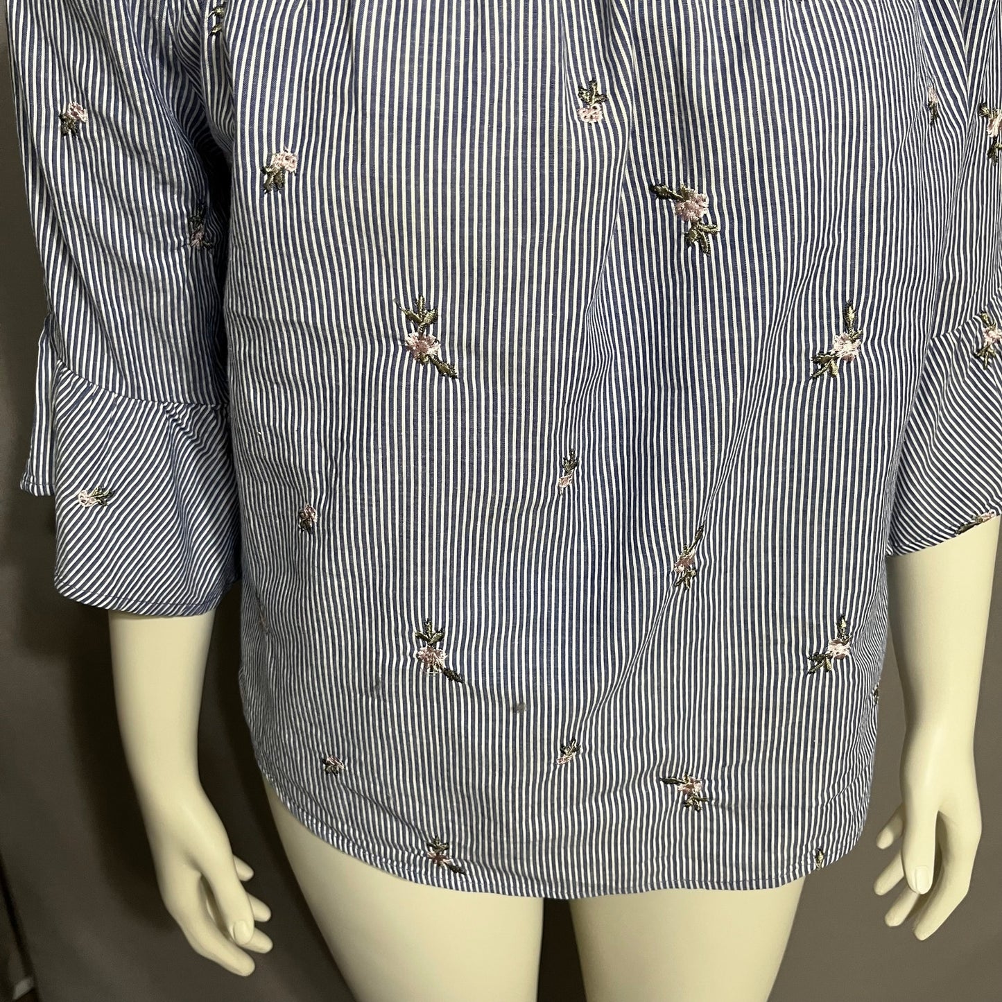 Westport 100% Cotton Blue Embroidered Floral Stripe Boatneck Shirt Sz-Large