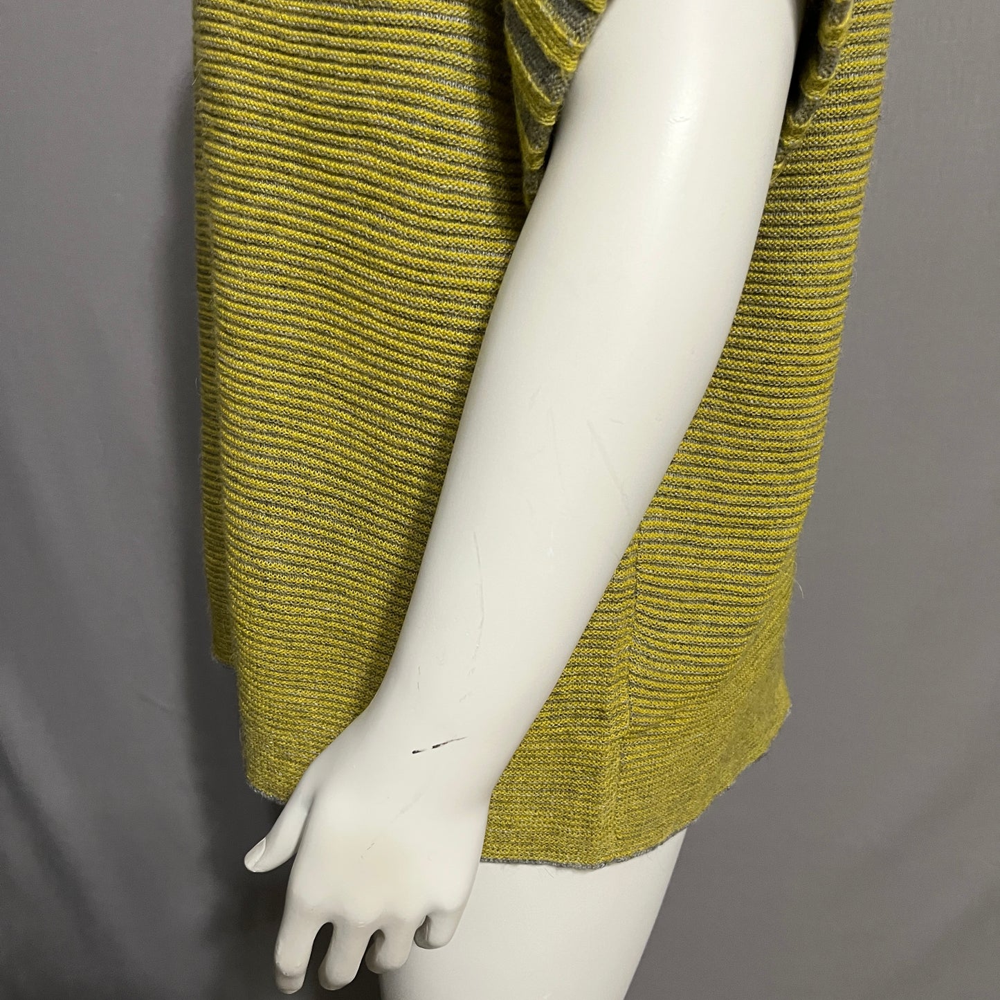 Foil Cozy Mustard Gray Ribbed Mock Neck Sweater Sz-Large