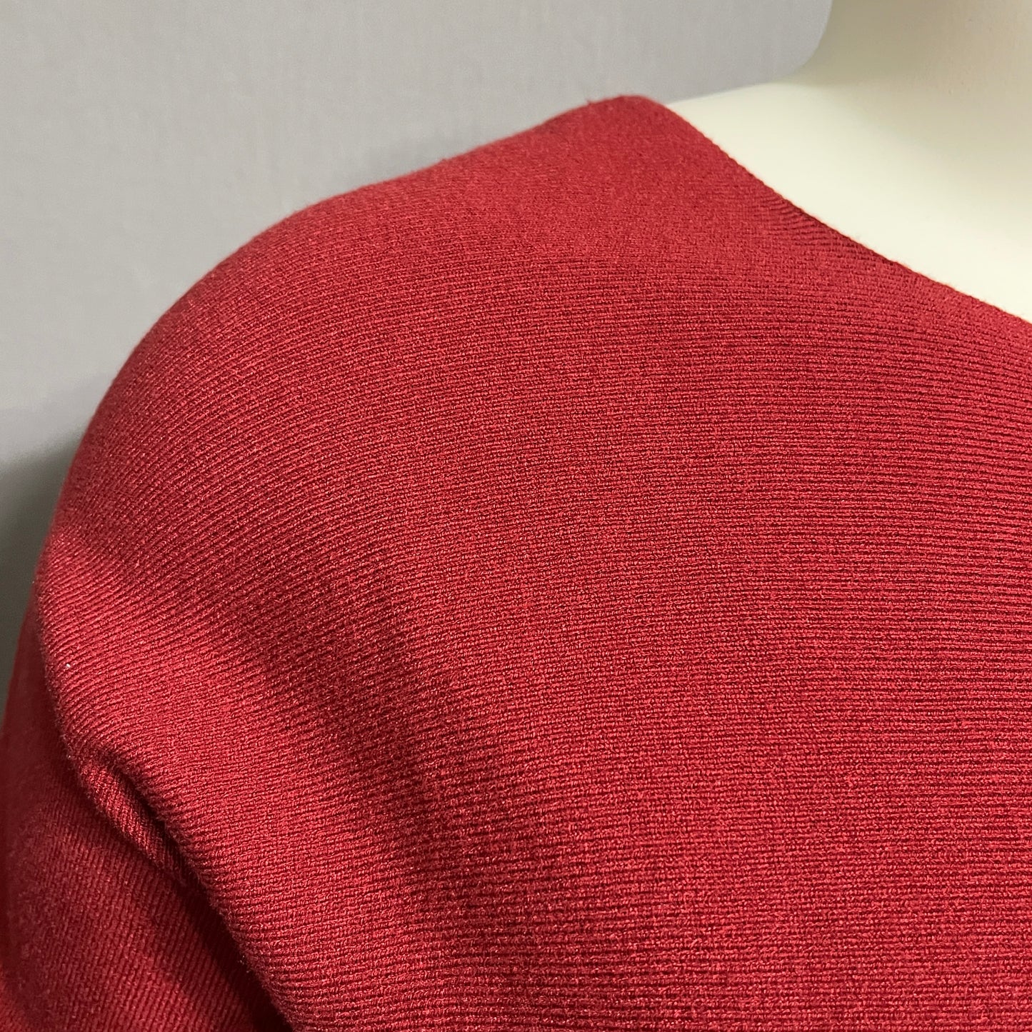 Ten-Oh-8 Rust Red Button Back Sweater Sz-XL