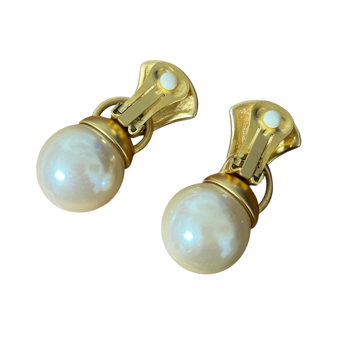 Vintage Door Knocker’s Gold and Cream Pearl Clip On Earrings