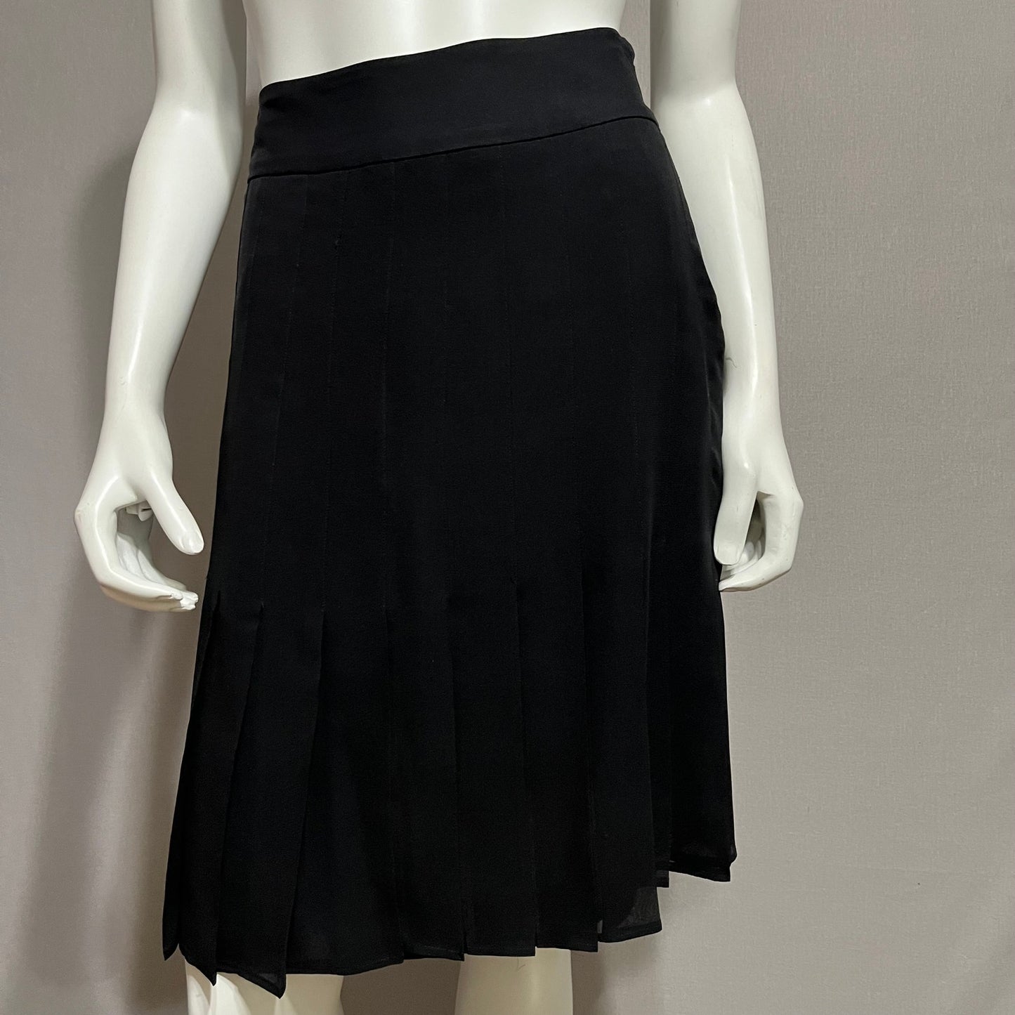 Kate Hill 100% Silk Black Knife Pleated Knee Length Skirt Sz-6P