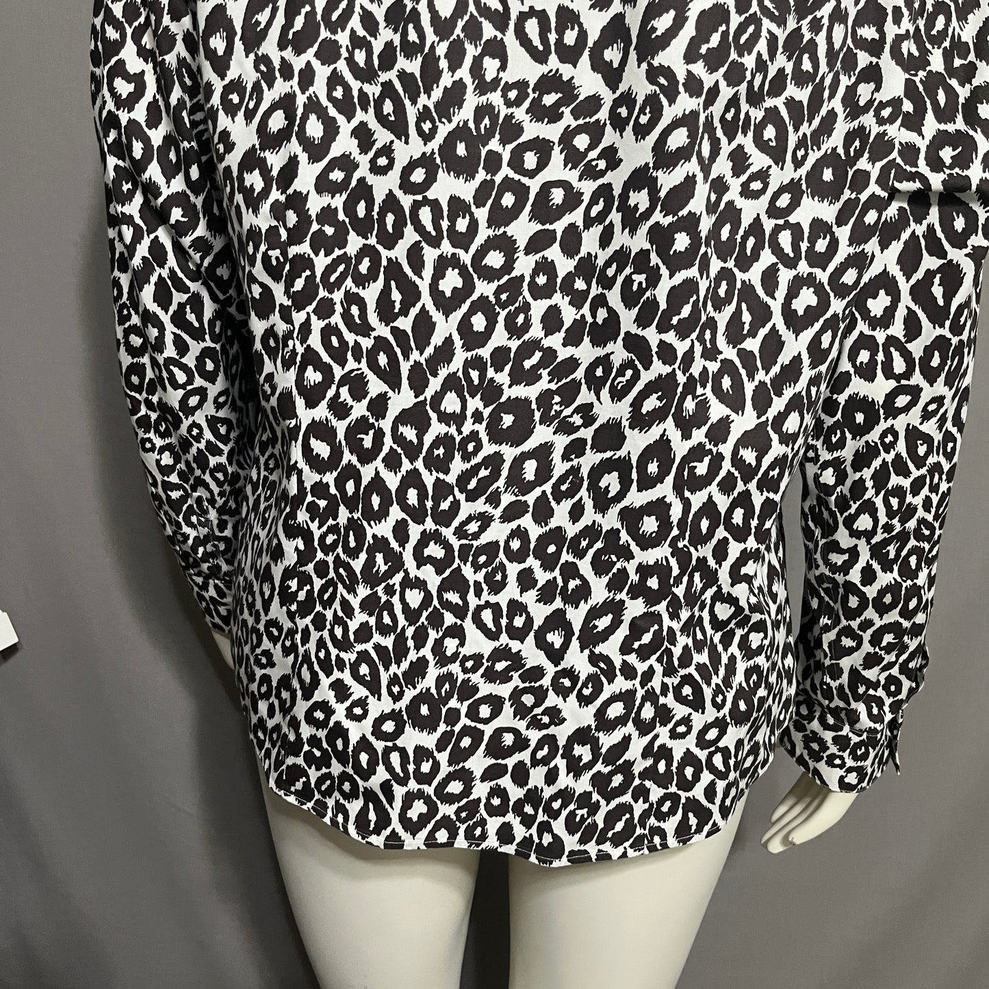 Chico's Monochrome Animal Print Top Sz-XL