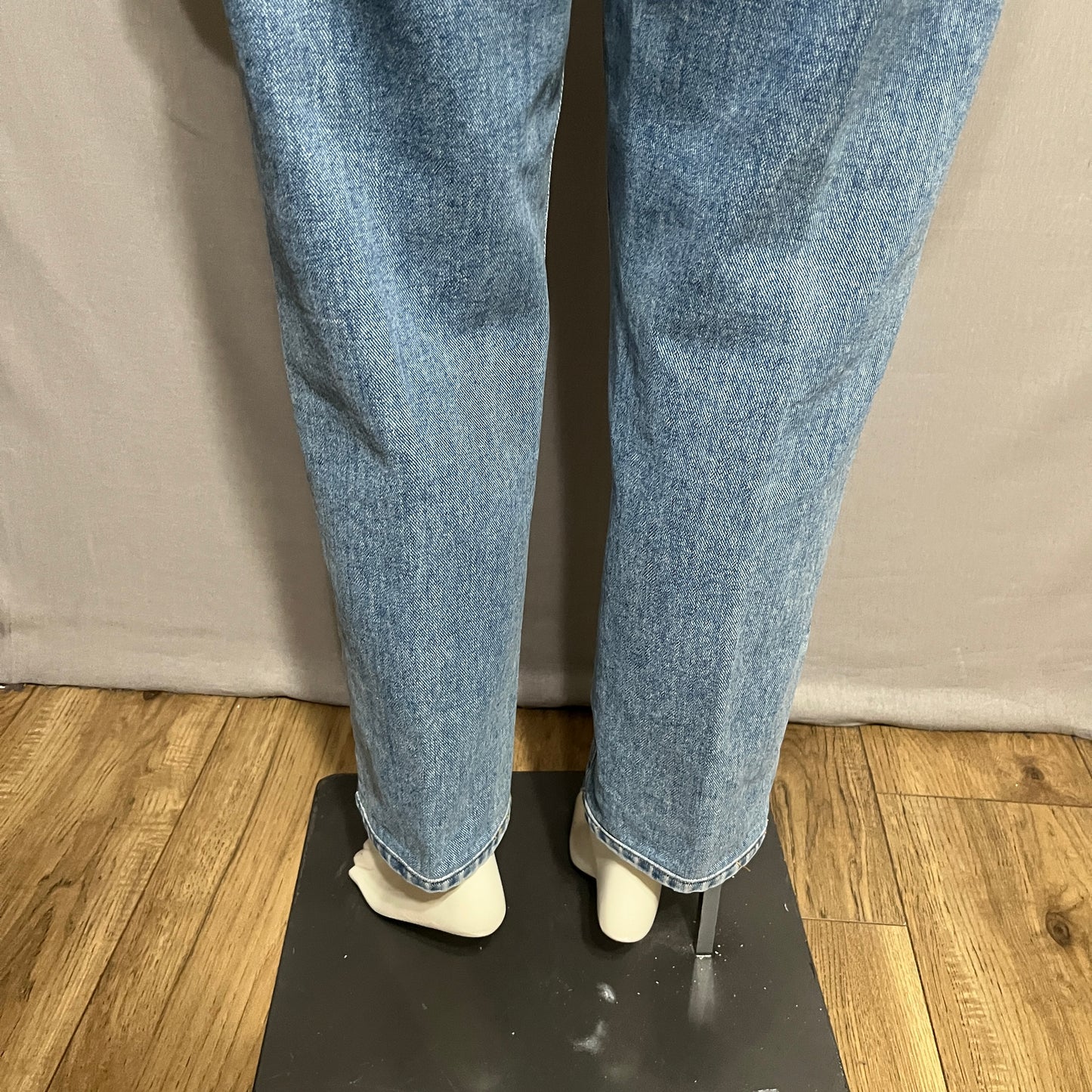Faconnable Light Blue Denim with Tan Patch Straight High Rise Jeans Sz-14