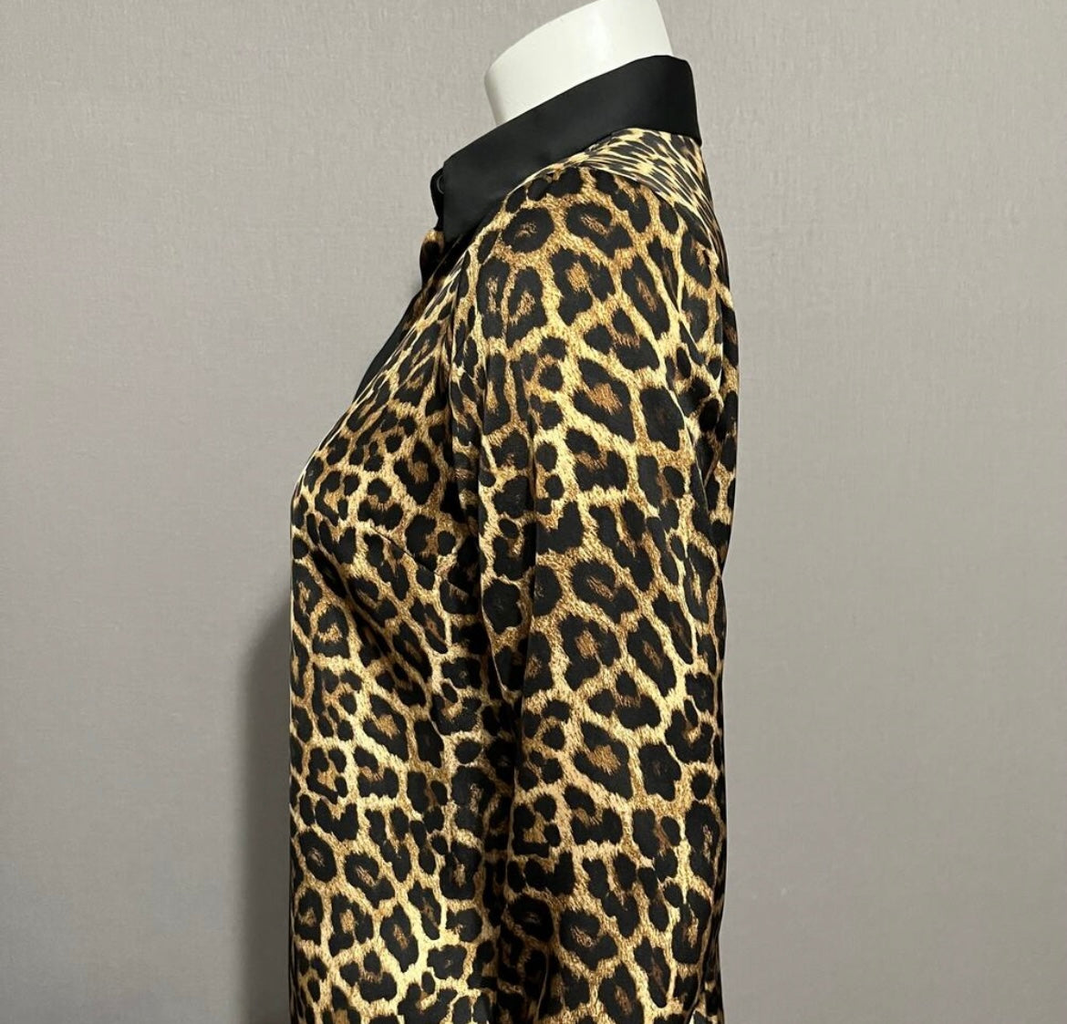 Michael Kors Cheetah Print Satin Blouse Sz- Medium Petite