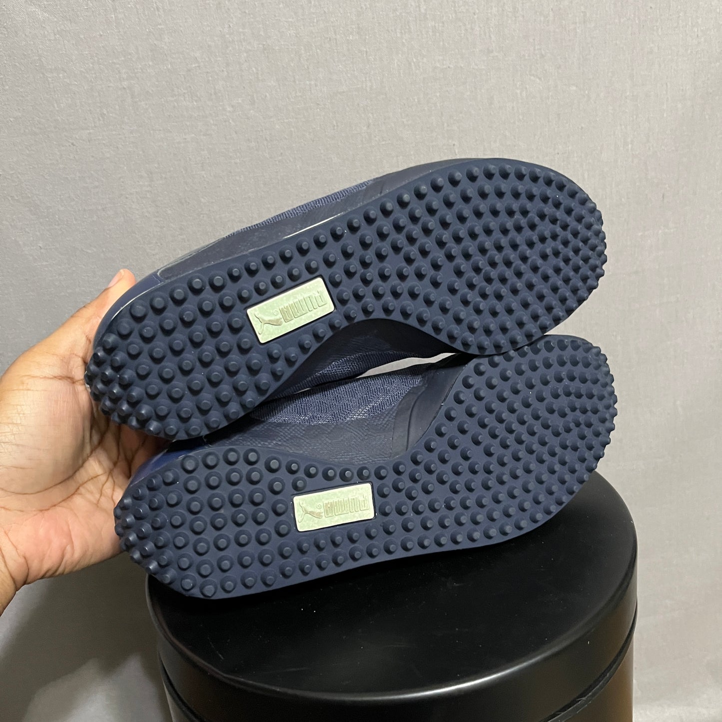 puma sneakers women 8 Navy & White Athletic Cleats