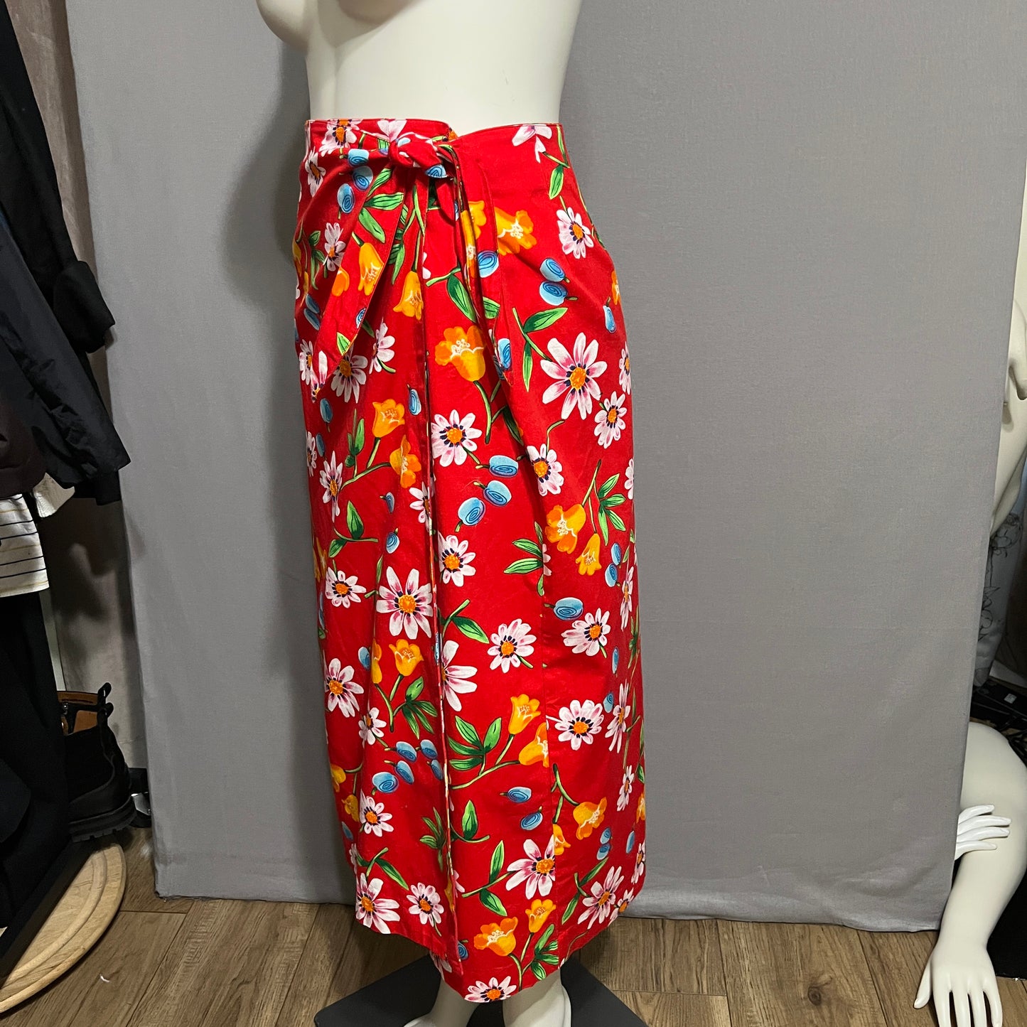Vibrant Floral Red Sarong Wrap for Women