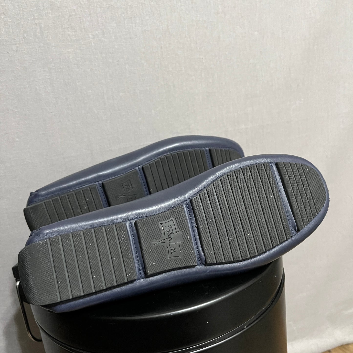 Flag Ltd Morgan Penny Loafer Navy Blue Suede  Driver/Moccasin Women sz 7.5