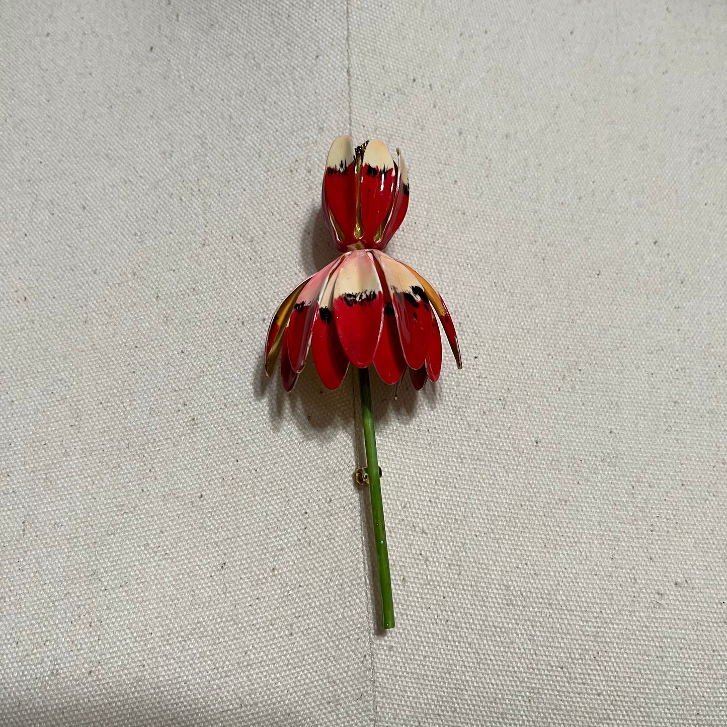 Red | Pink Long Stem Single Flower Brooch