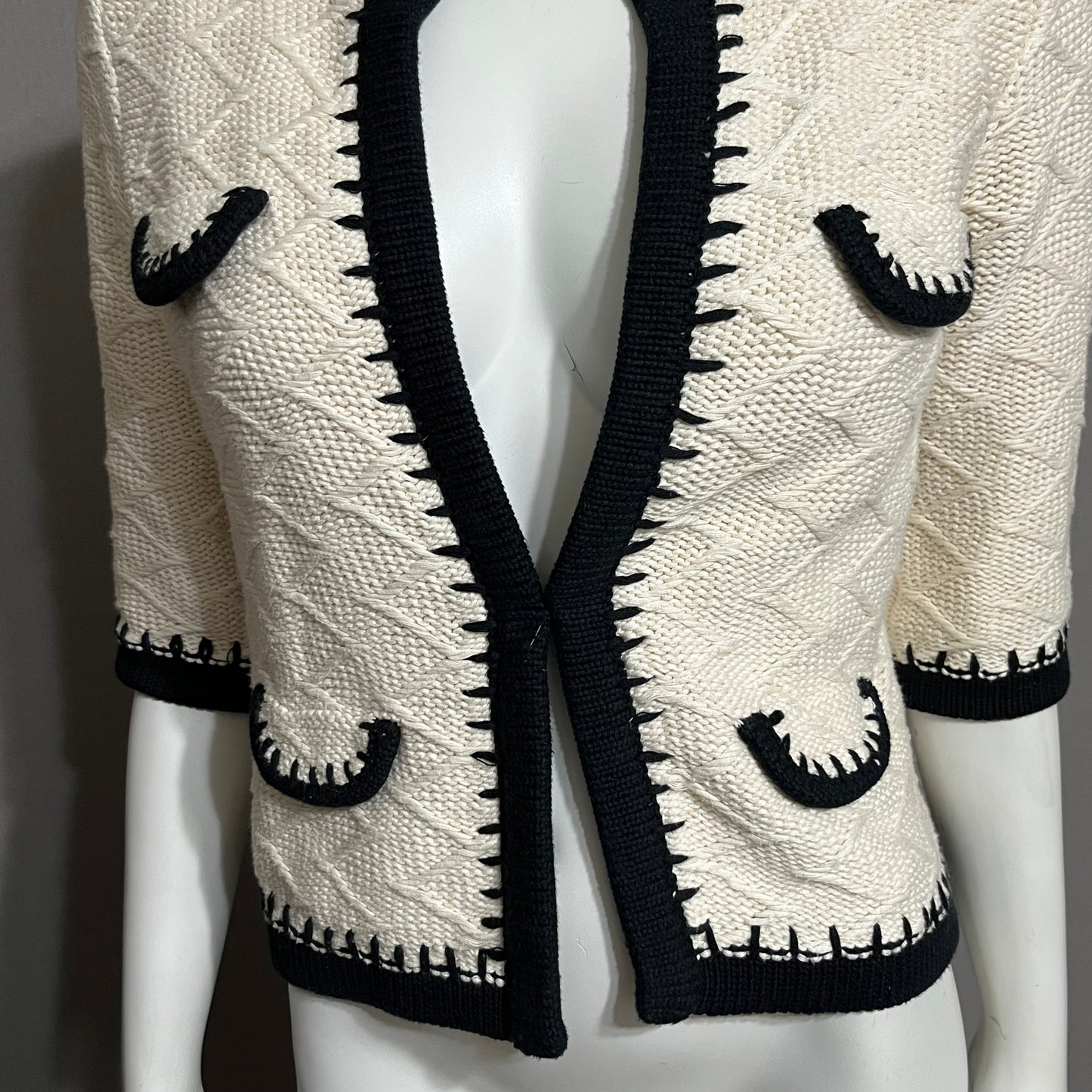Cabi Textured Cream & Navy Sweater Sz-Small