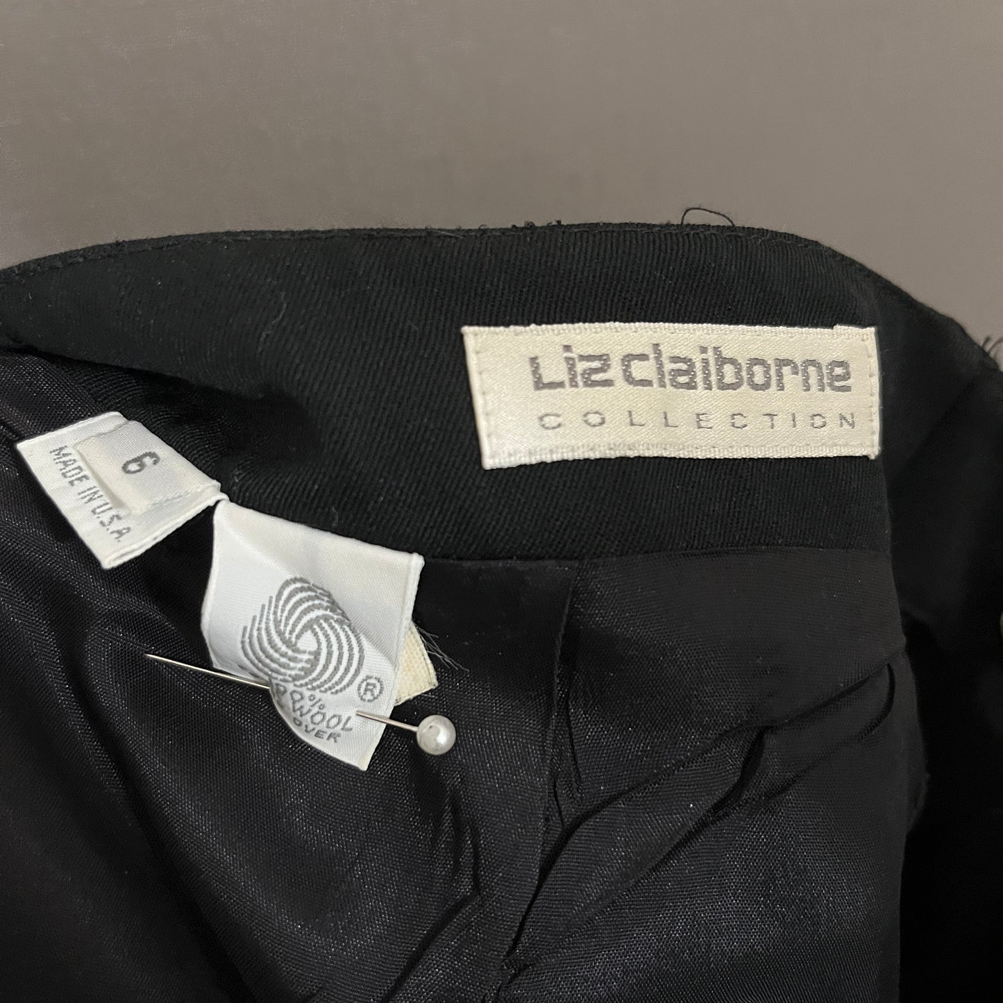 Liz Claiborne Black Wool Trumpet Skirt Sz-6