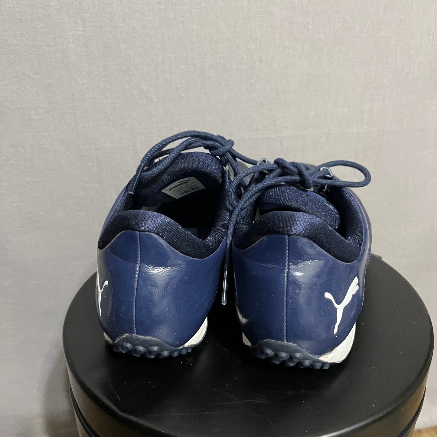 puma sneakers women 8 Navy & White Athletic Cleats