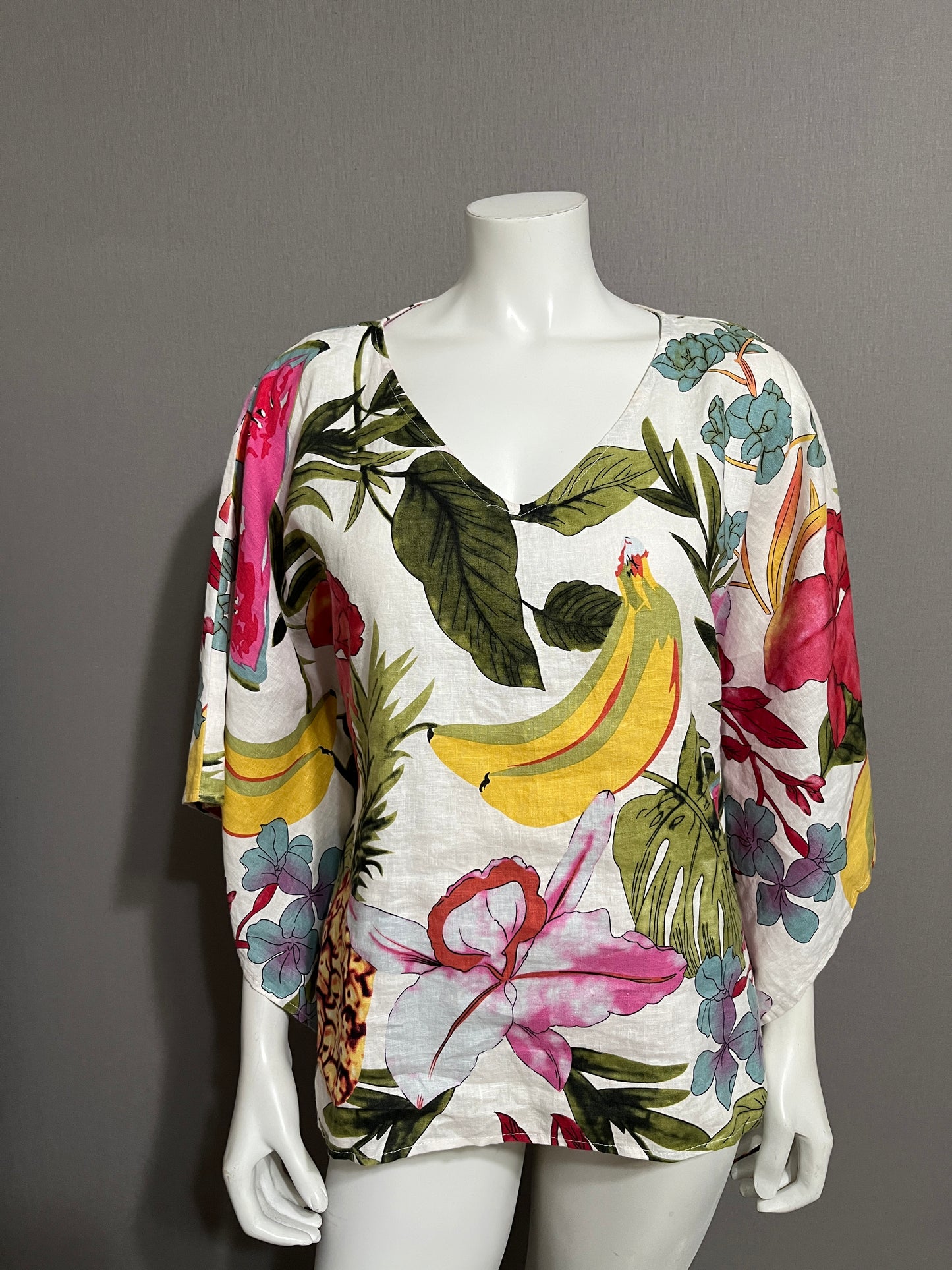 Peck & Peck Linen Fruit Poncho Sz-Small