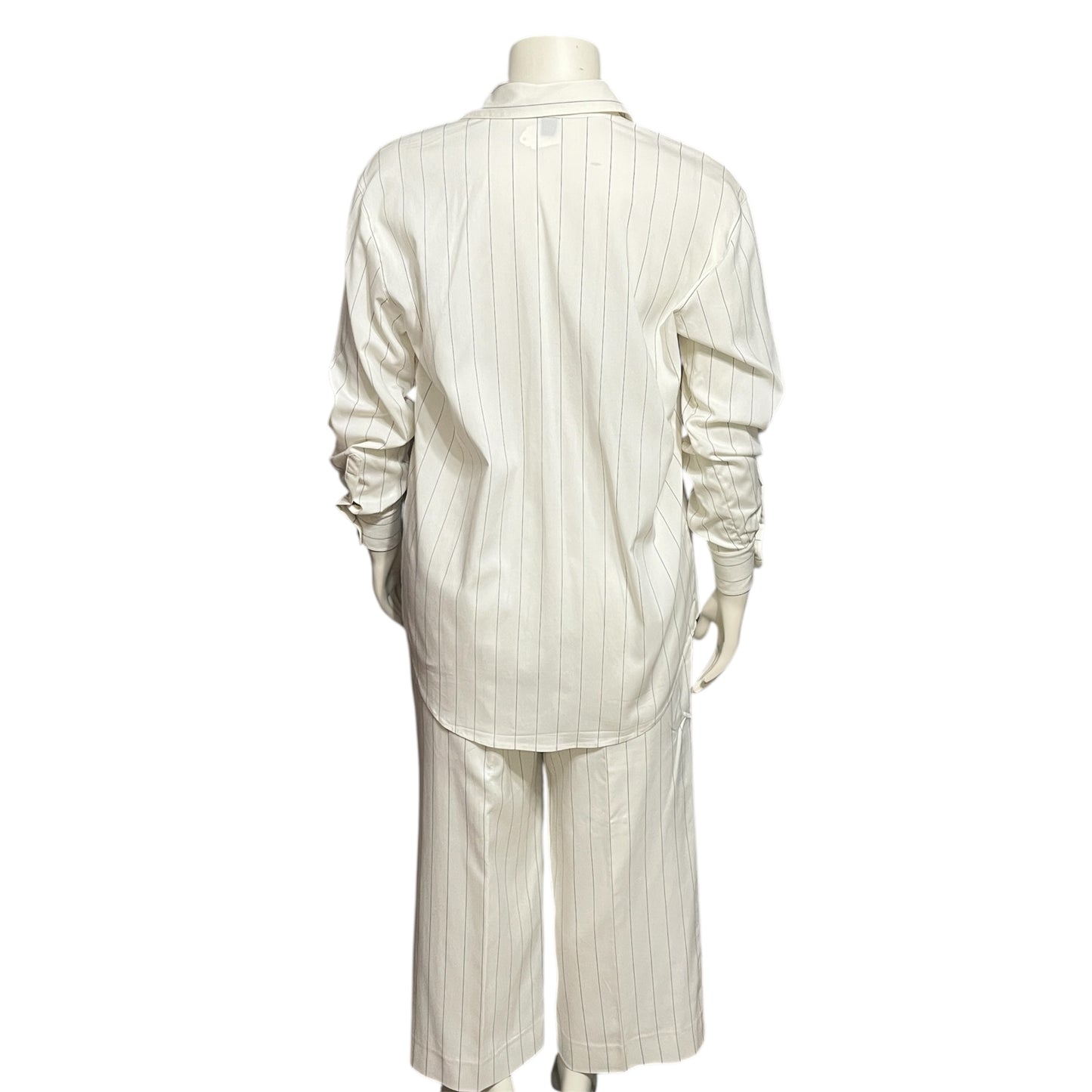 Ellen Tracy White and Black Pinstriped 2 pc Pant Set Sz-Large