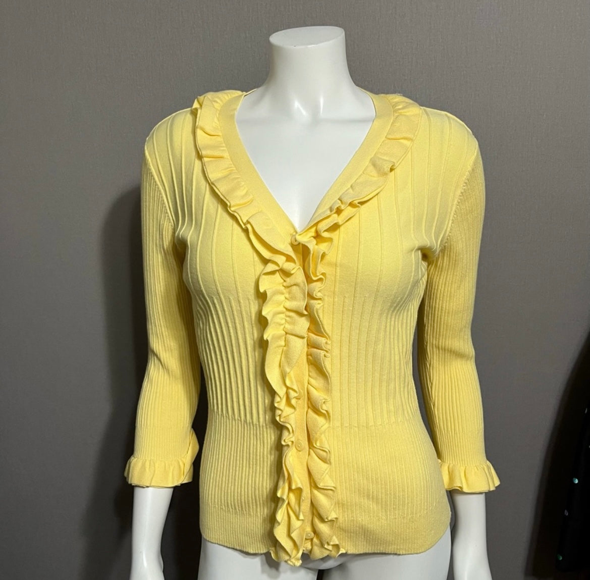 Tracy Yellow V-Neck Ruffle Cotton Blend Cardigan Sz-Medium