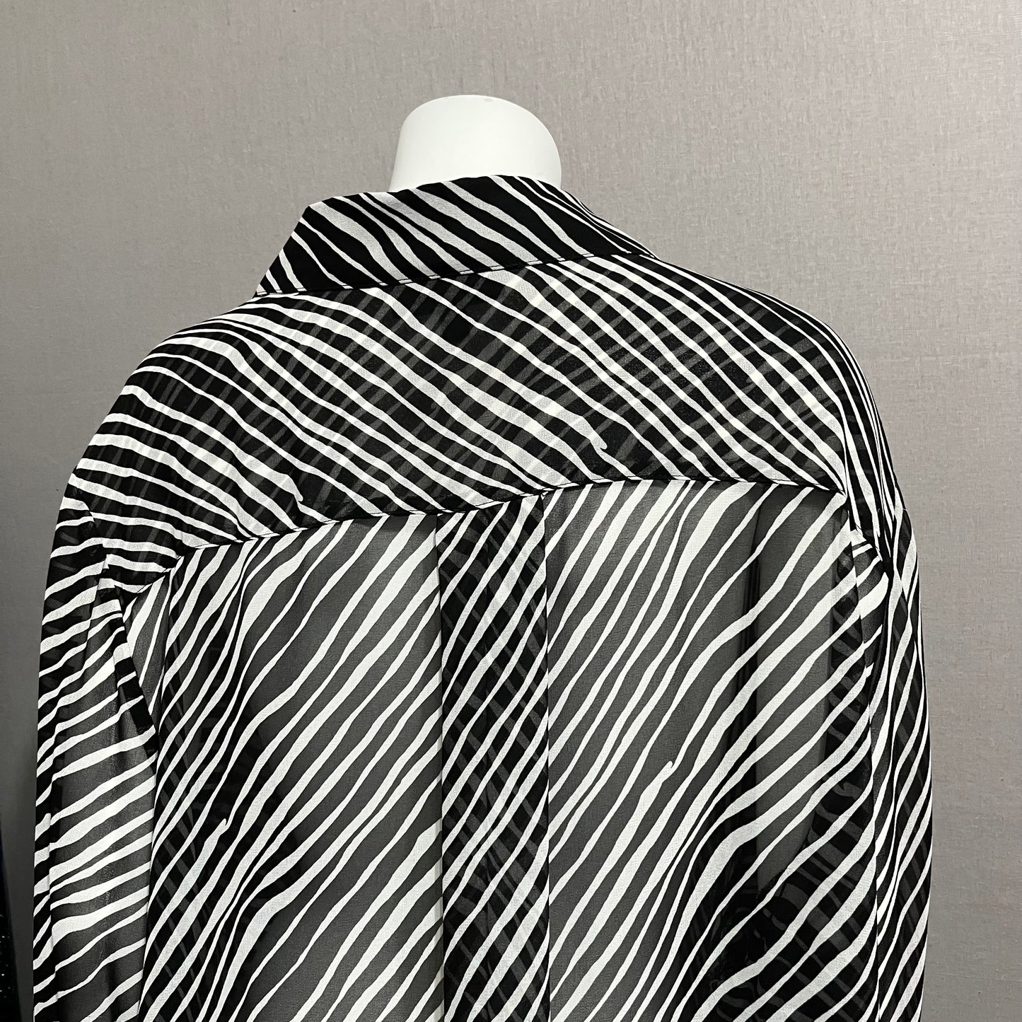 Lane Bryant Black White Sheer Zebra Striped Blouse Sz-22/24