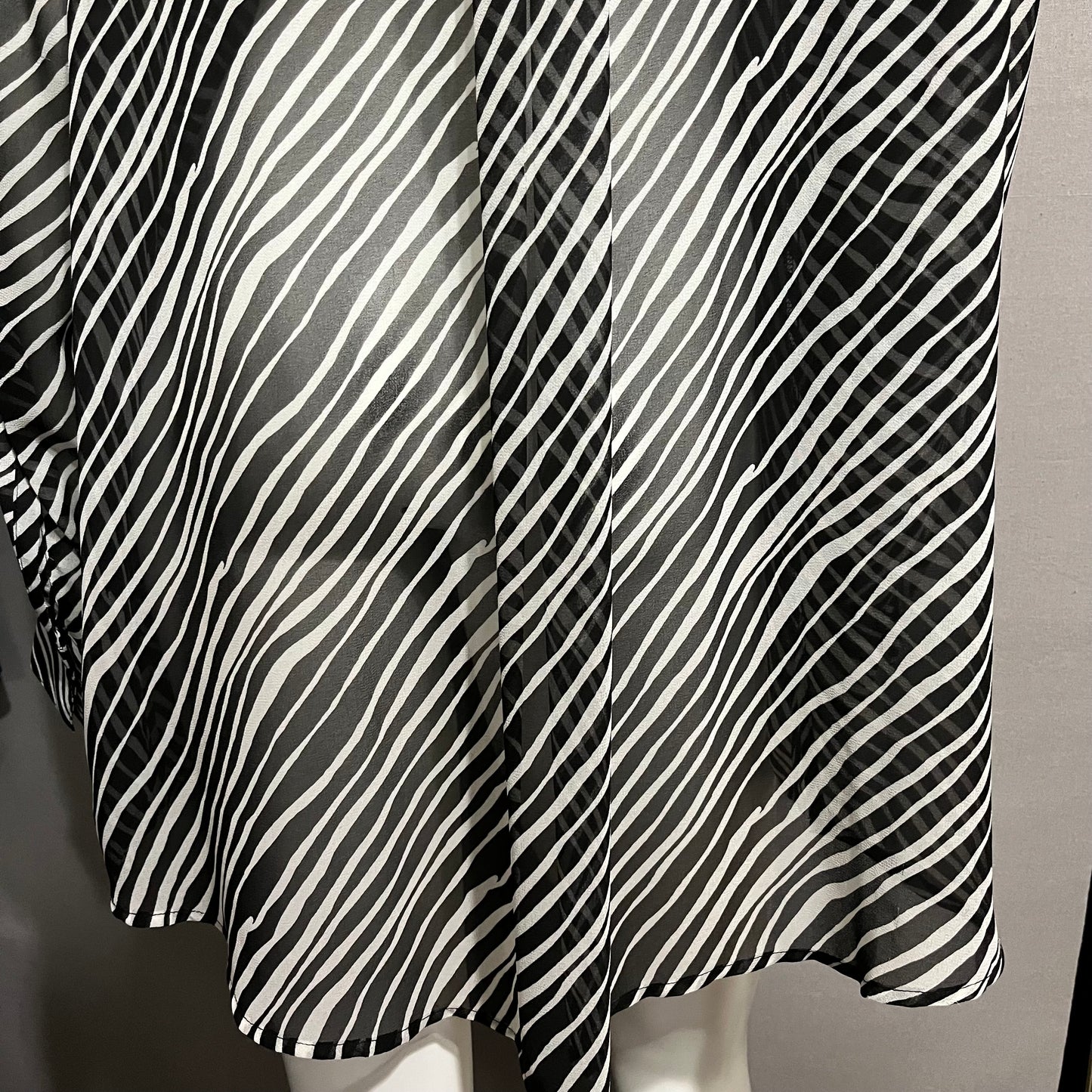 Lane Bryant Black White Sheer Zebra Striped Blouse Sz-22/24