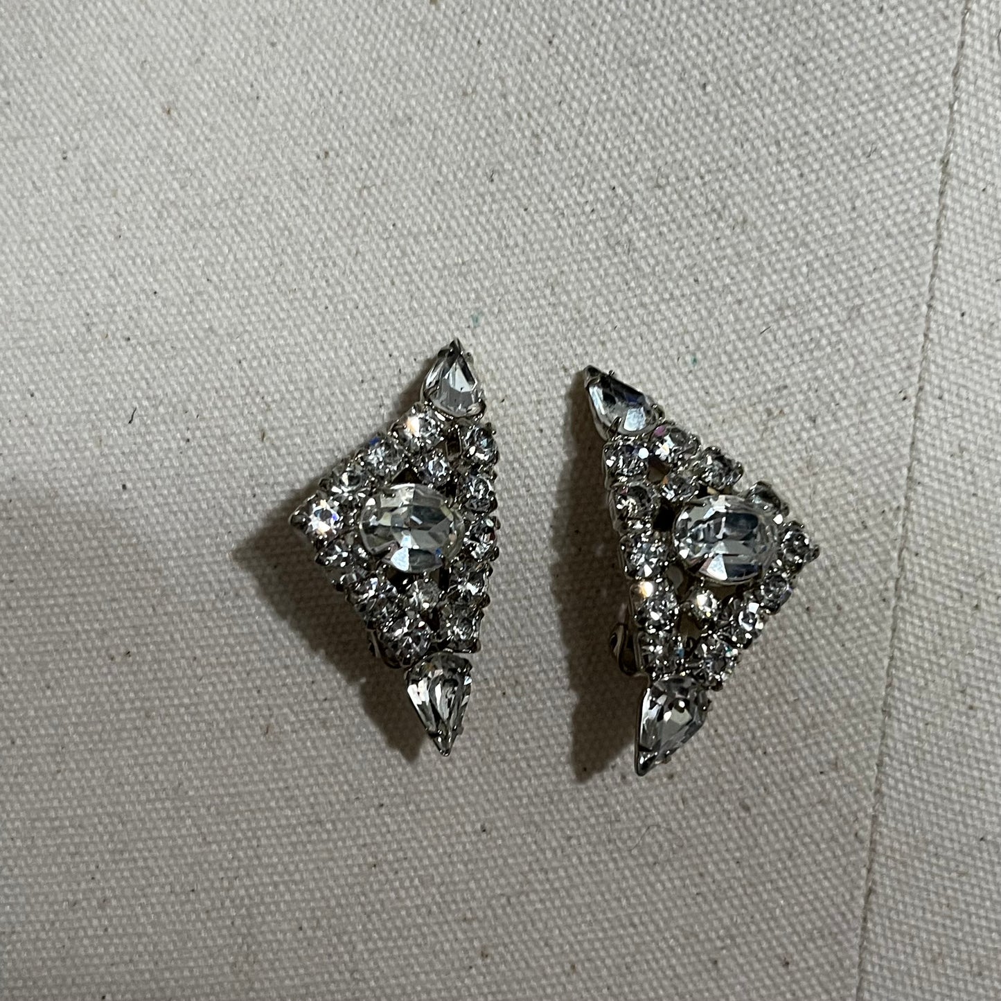 Rhinestones Triangle Earrings