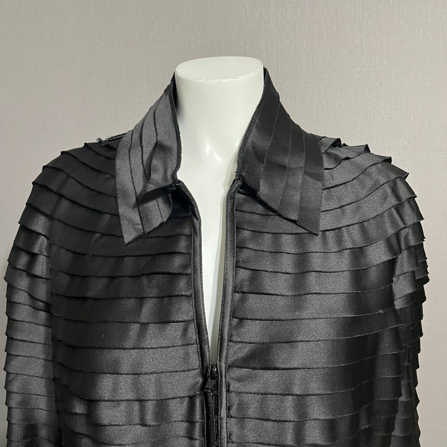 Tadashi Black Stripe Dressy Zip Up Blazer Sz-16