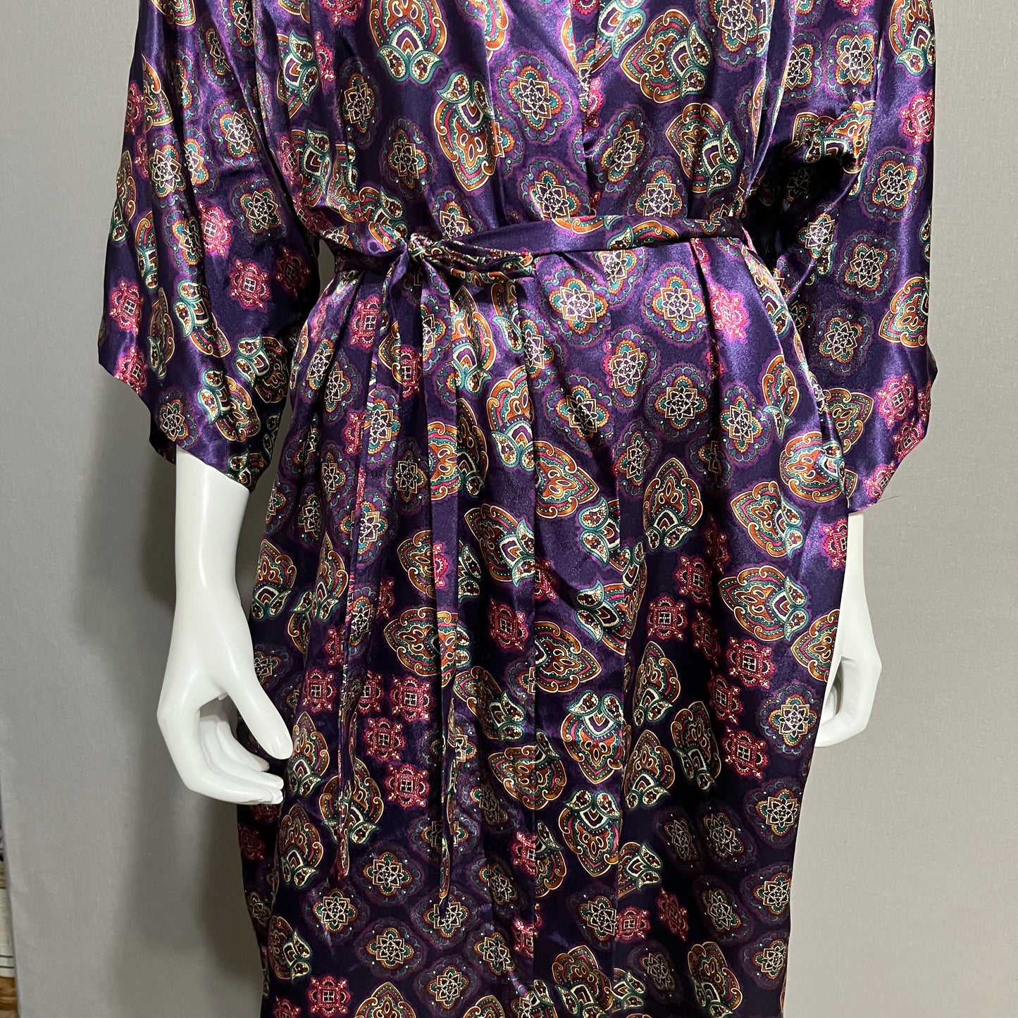 California Dynasty Purple Paisley Robe Sz-Large