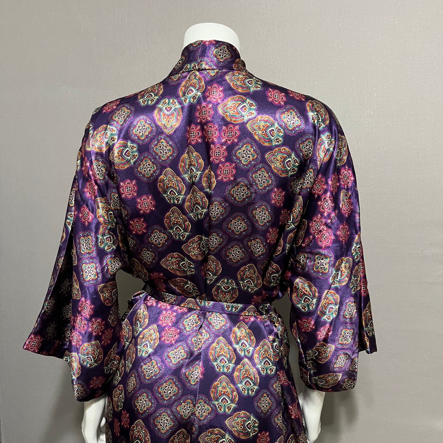 California Dynasty Purple Paisley Robe Sz-Large