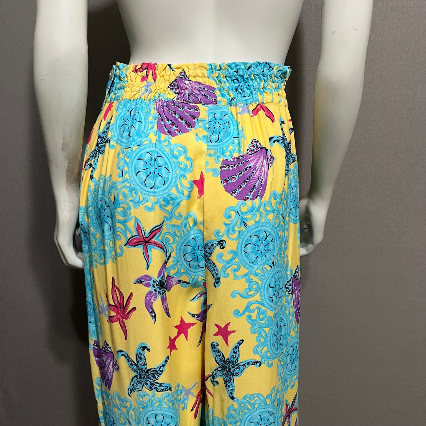 Vintage The Lacosta Spa Yellow With Stars Pants Sz-Large