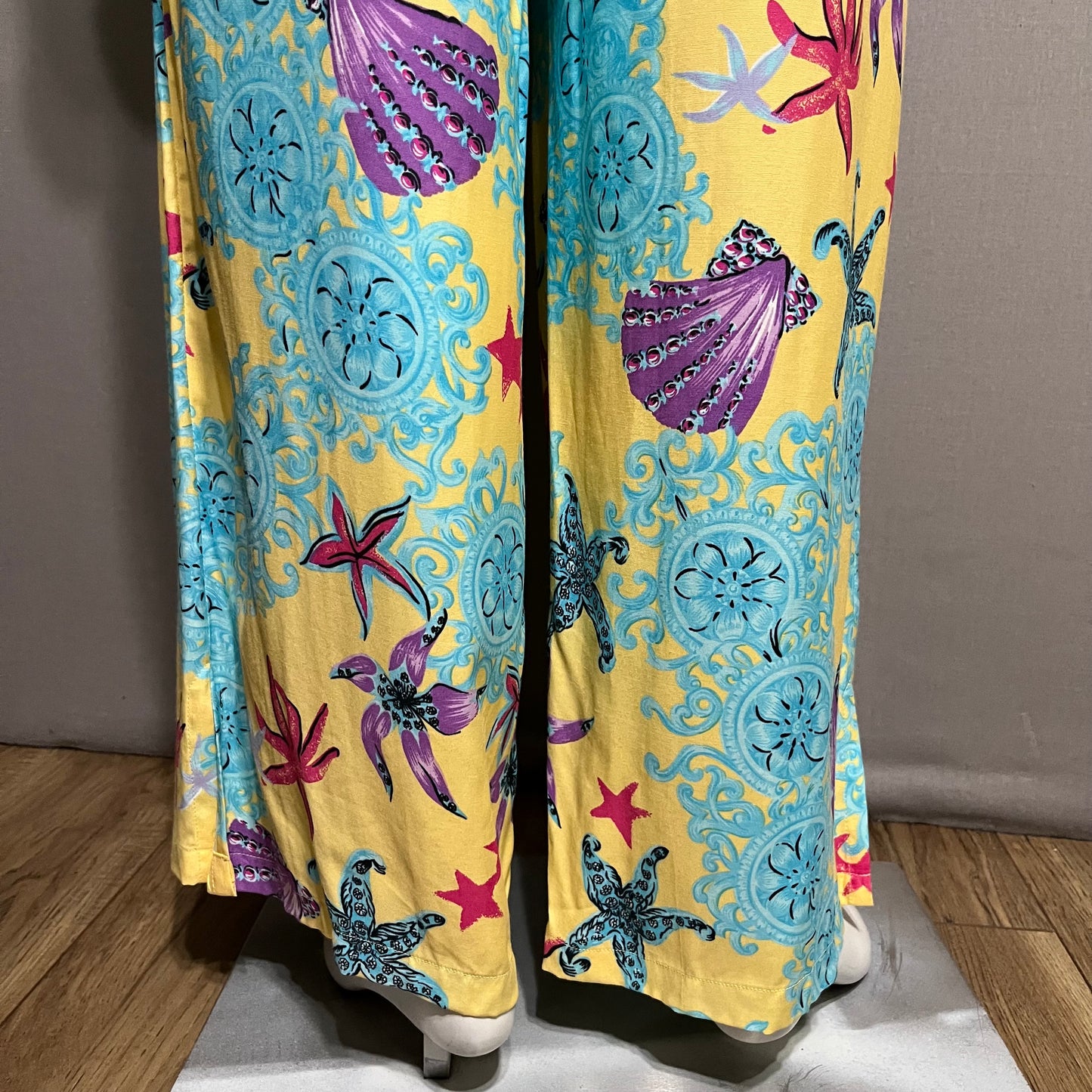 Vintage The Lacosta Spa Yellow With Stars Pants Sz-Large