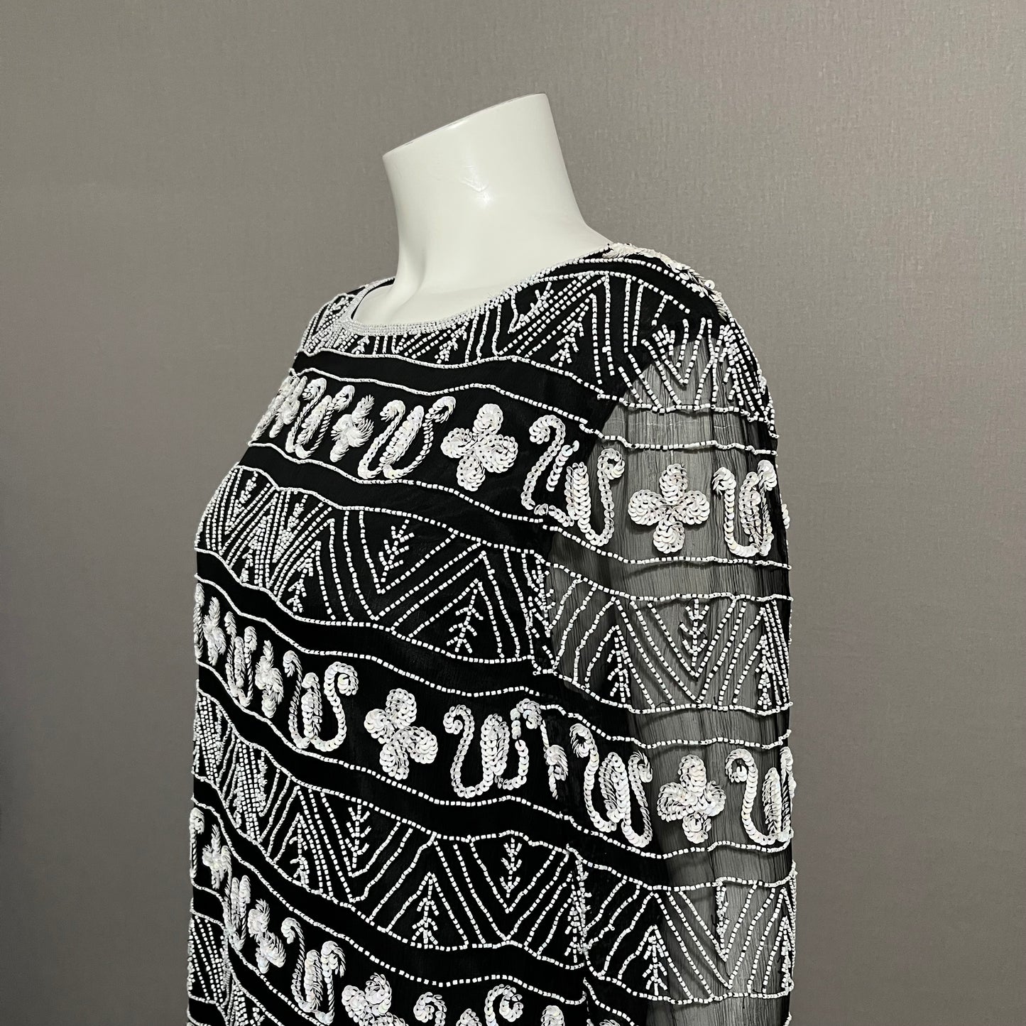 Papell Boutique 100% Silk Black With White Beaded Tunic Top Sz-Large